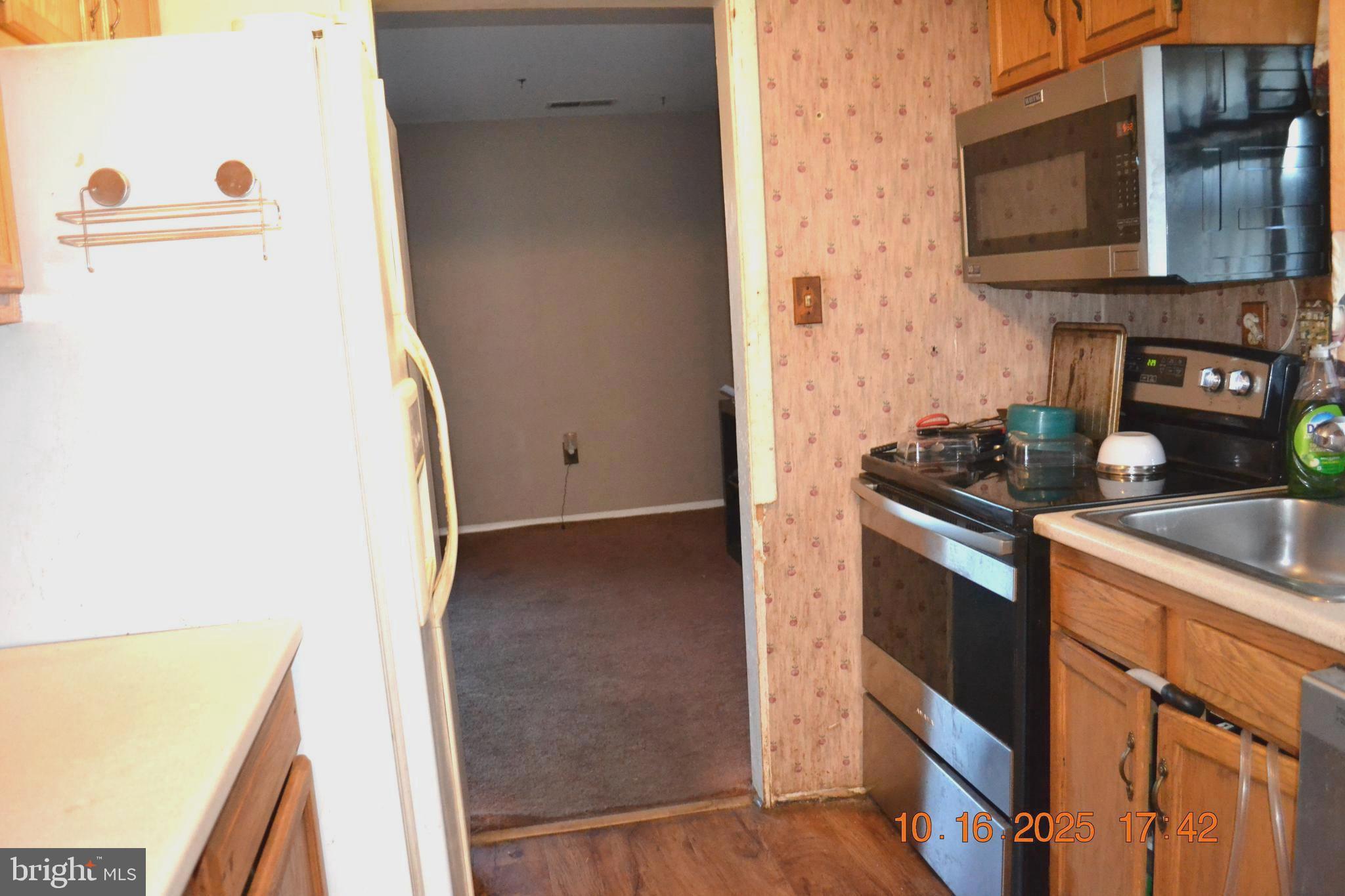 RIVERA BEACH - Residential