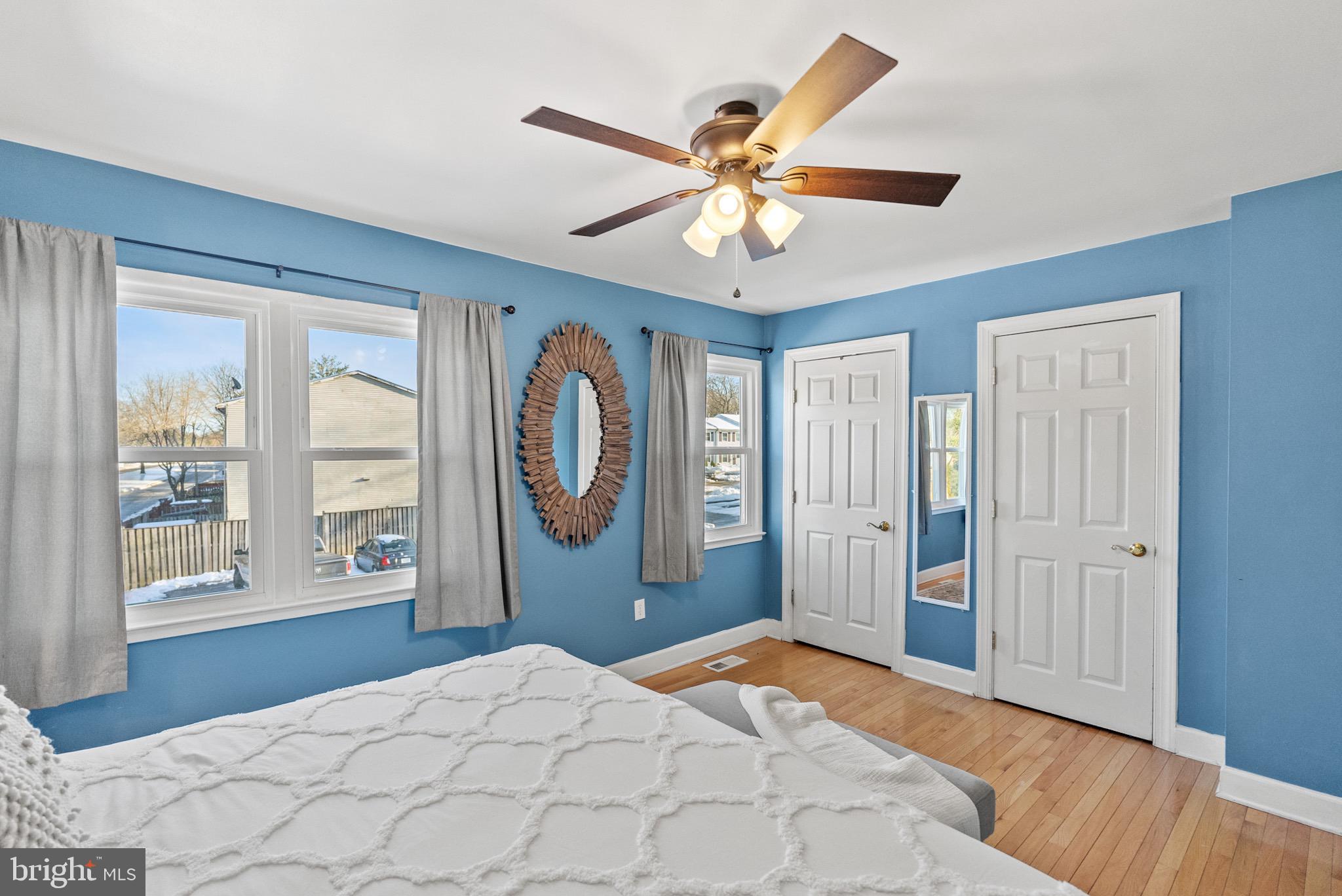 VILLAGE GATE - Residential