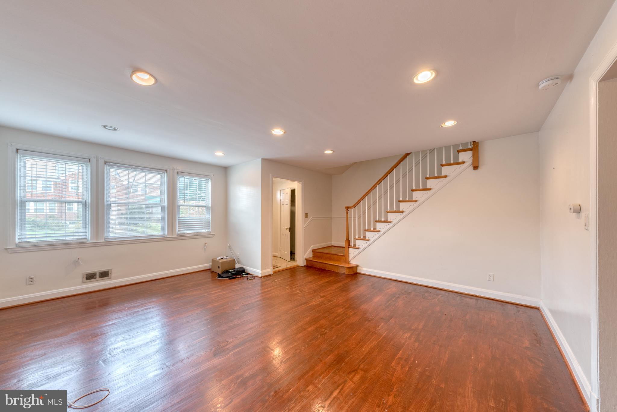 ACADEMY HEIGHTS - Residential Lease