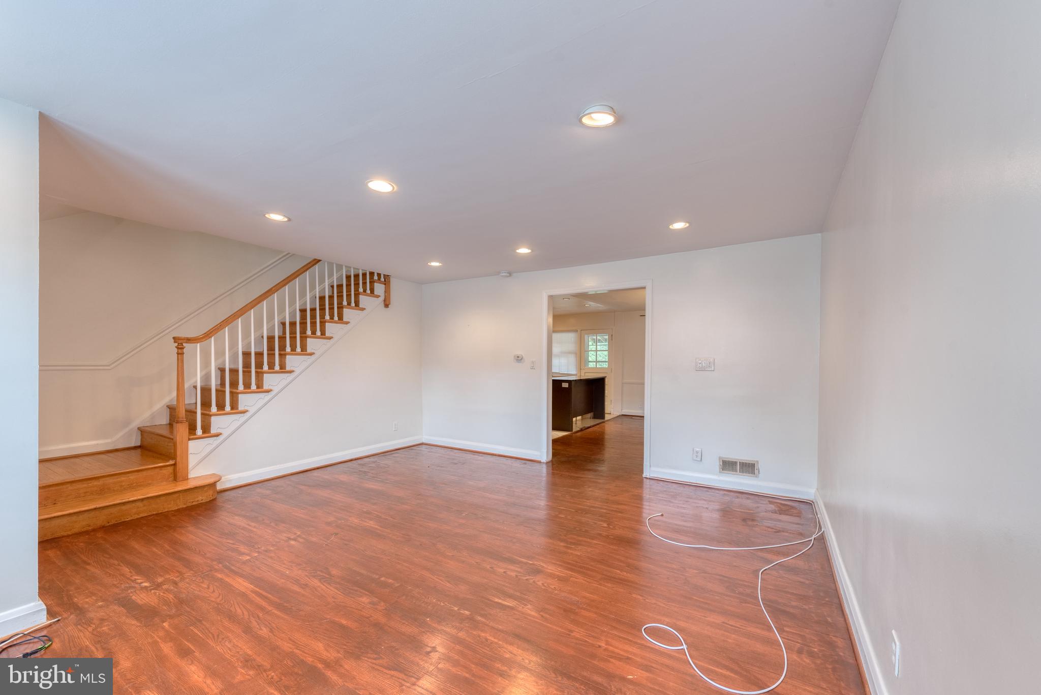 ACADEMY HEIGHTS - Residential Lease