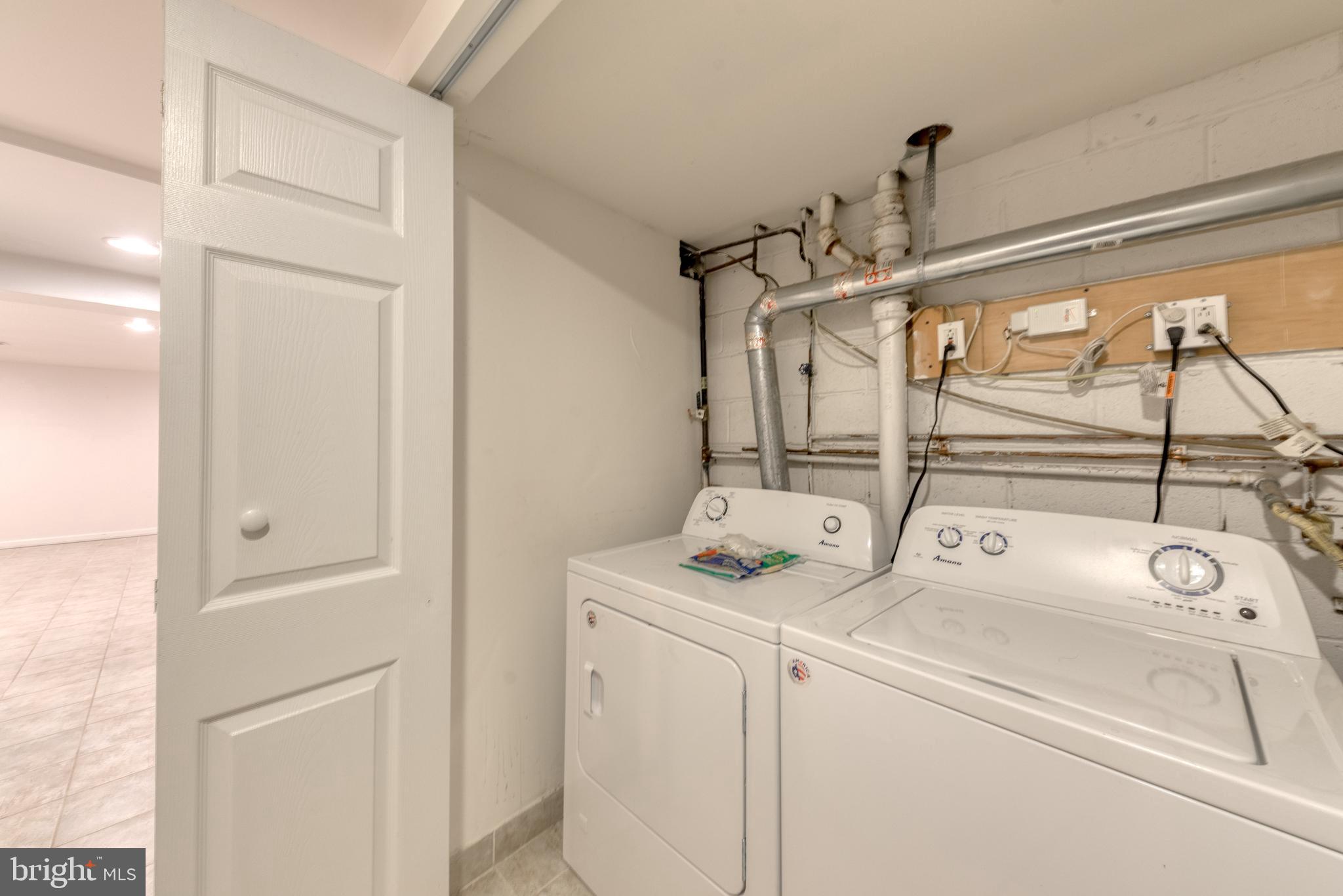 ACADEMY HEIGHTS - Residential Lease