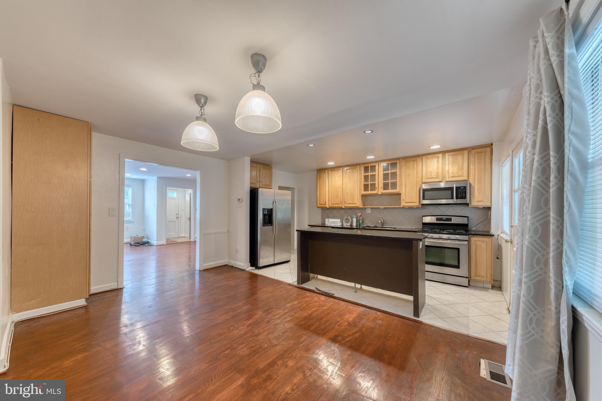 ACADEMY HEIGHTS - Residential Lease