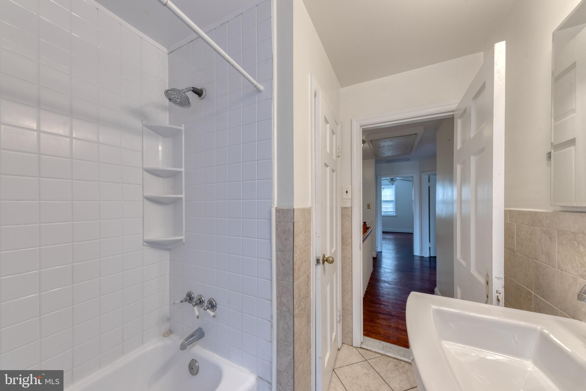 ACADEMY HEIGHTS - Residential Lease