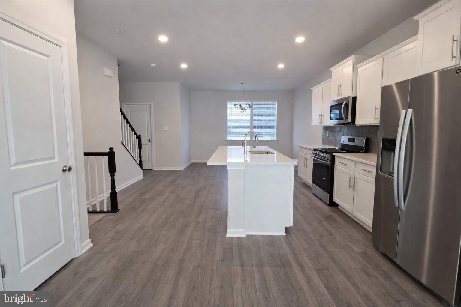 WOODYARD - Residential Lease