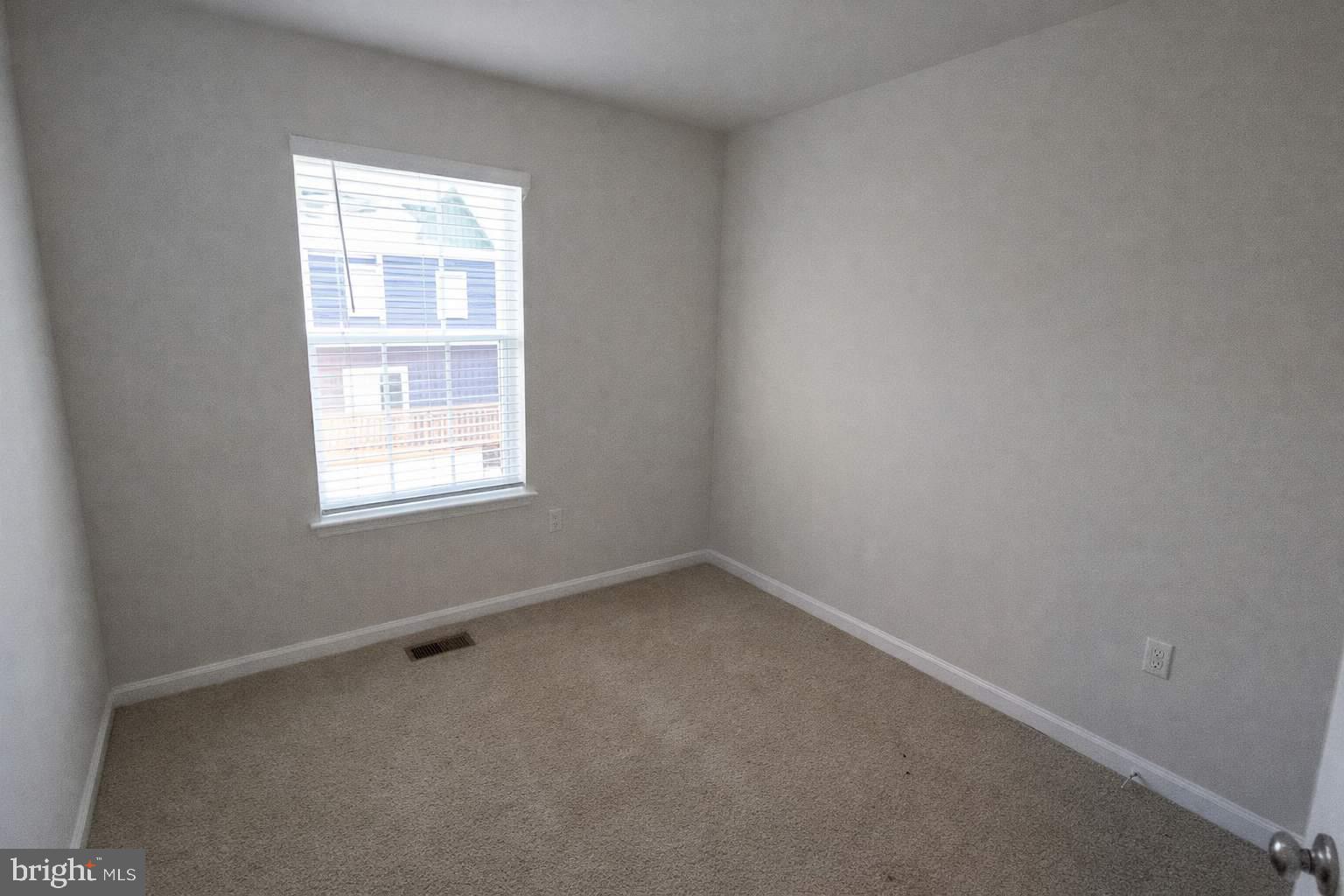 WOODYARD - Residential Lease