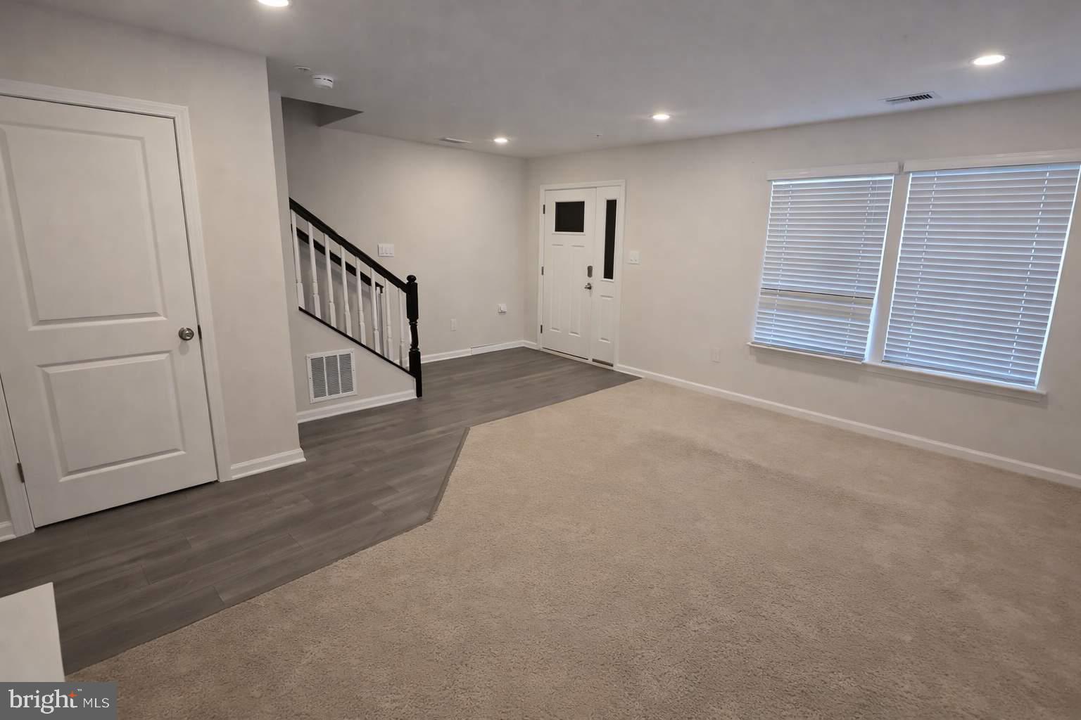 WOODYARD - Residential Lease