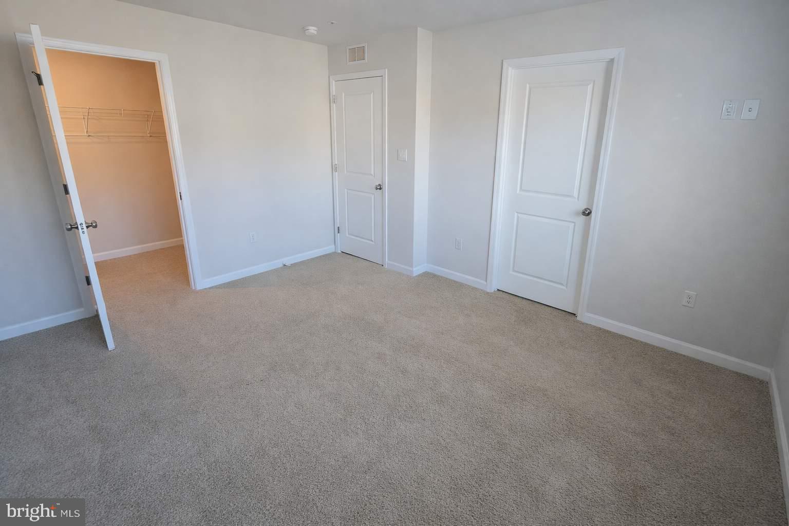 WOODYARD - Residential Lease