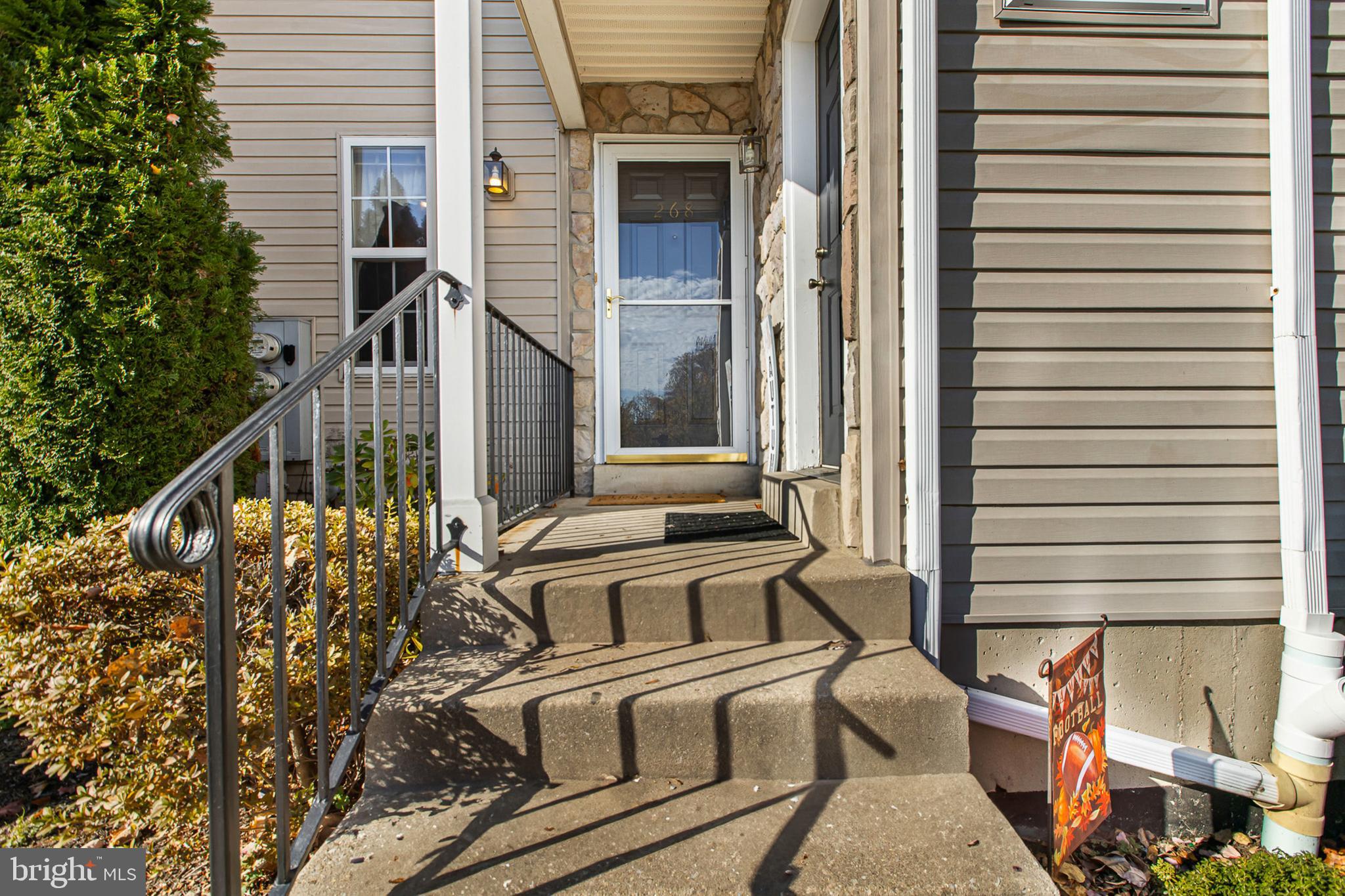 BALLINAHINCH - Residential