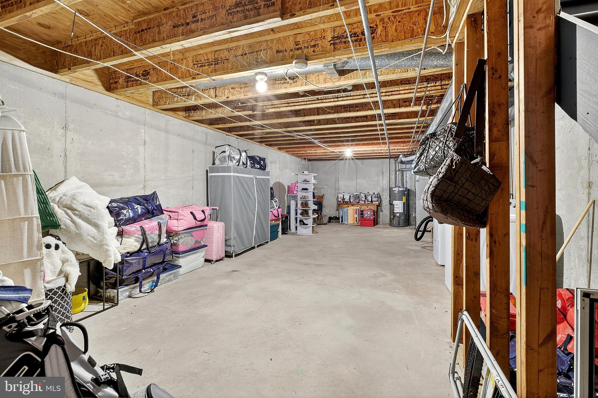 BALLINAHINCH - Residential