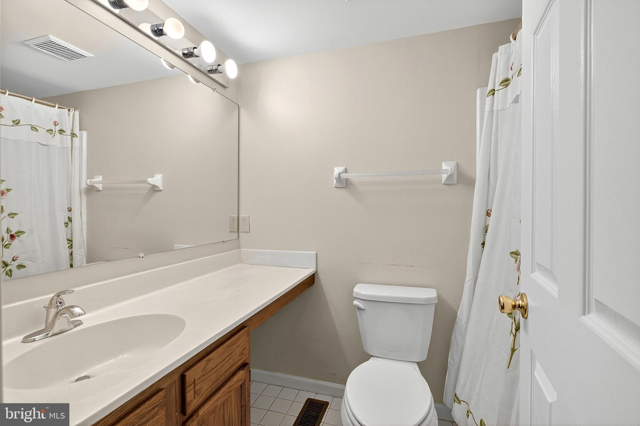 BALLINAHINCH - Residential