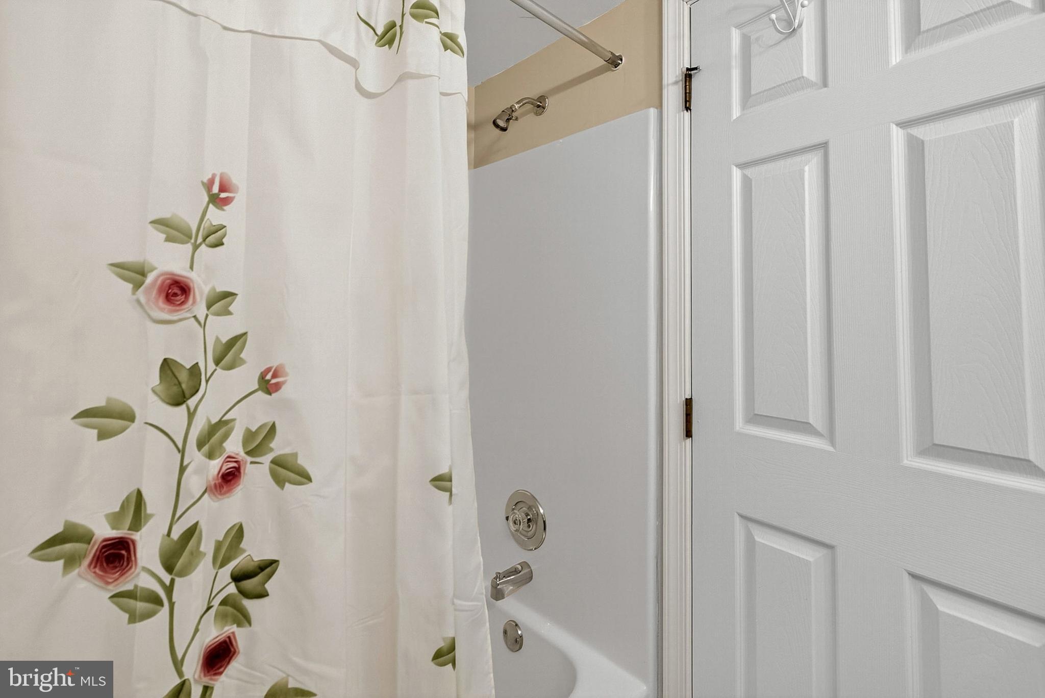 BALLINAHINCH - Residential