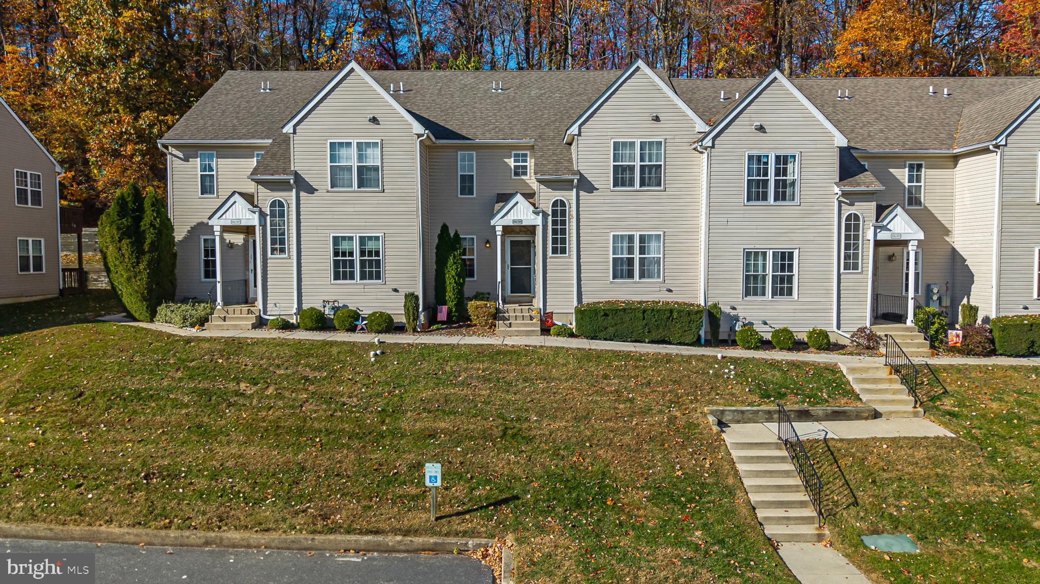 BALLINAHINCH - Residential