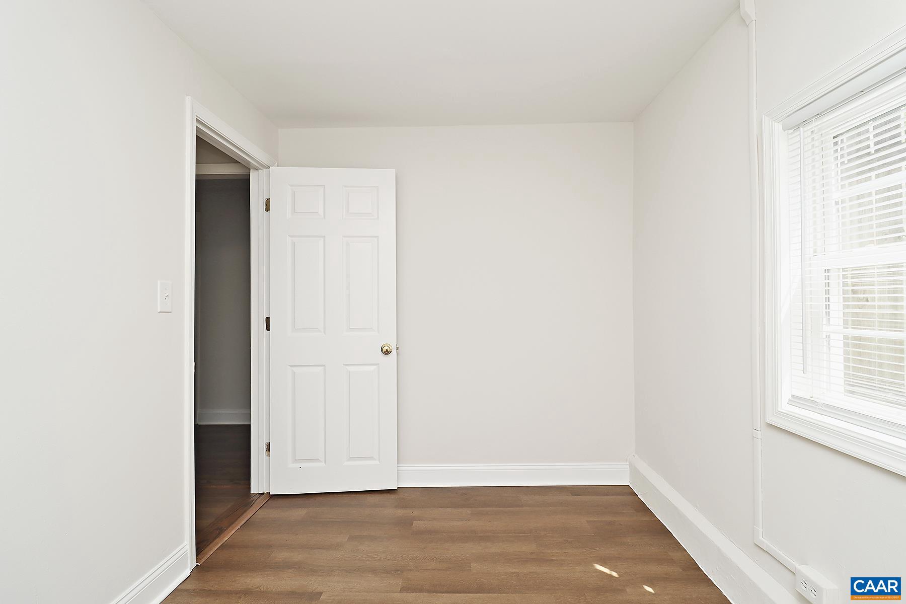 BELMONT - Residential Lease