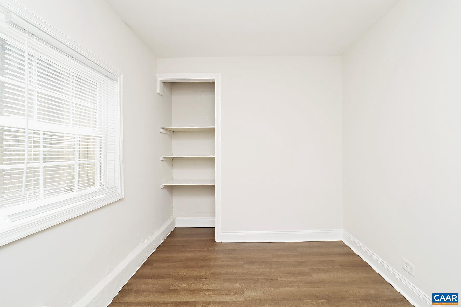 BELMONT - Residential Lease