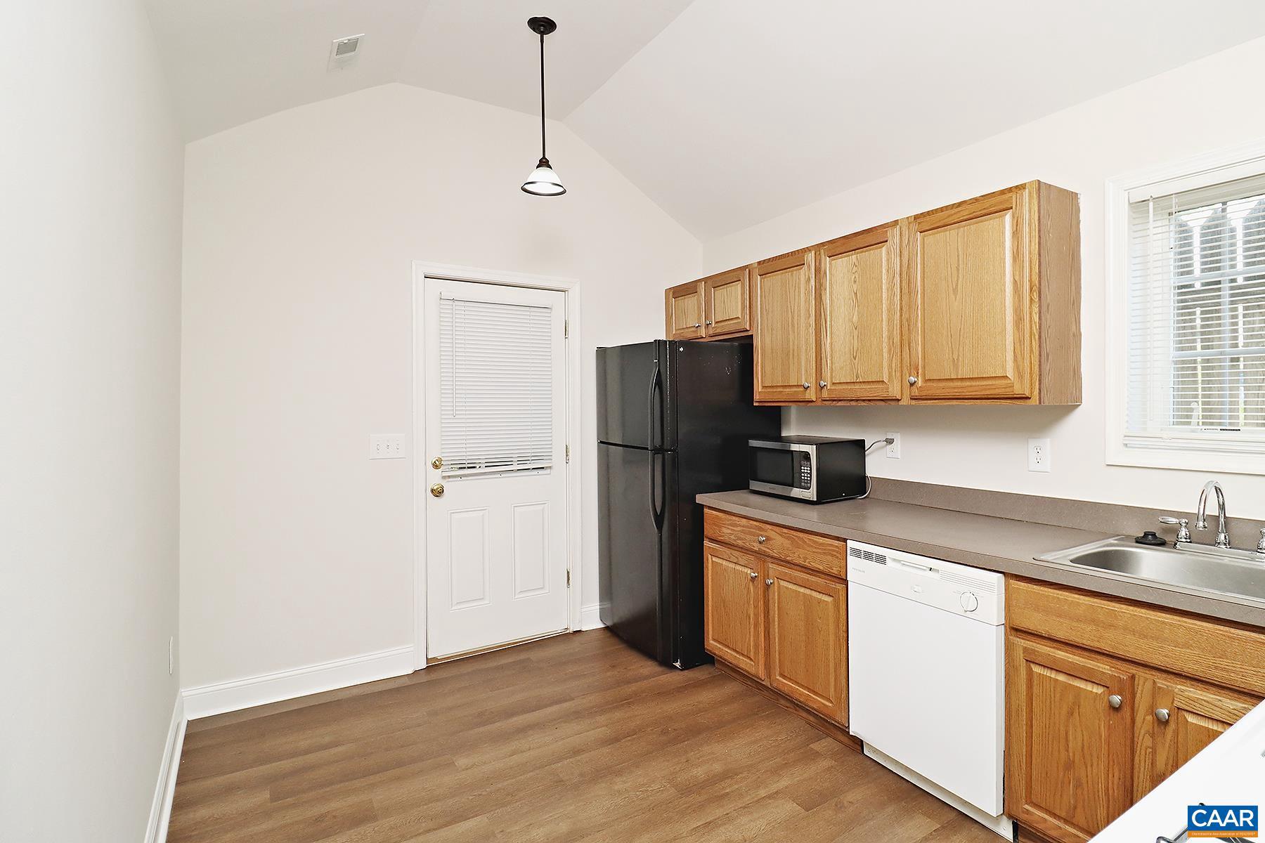 BELMONT - Residential Lease