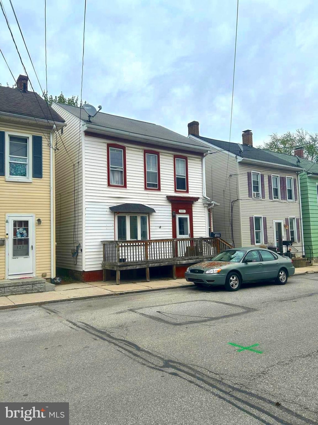 Photo of 325 N Franklin Street, HANOVER, PA 17331 (MLS # PAYK2101342)