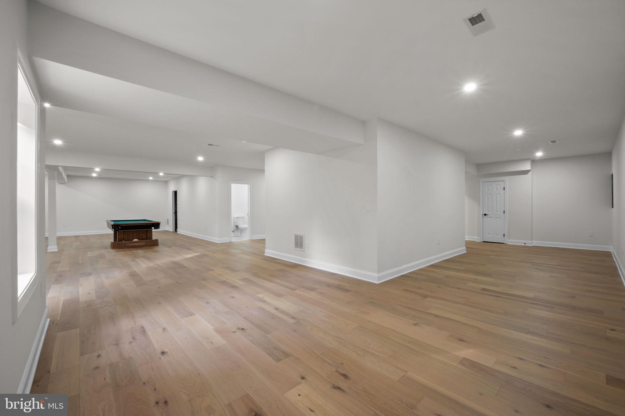 HAMPSHIRE GREENS - Residential