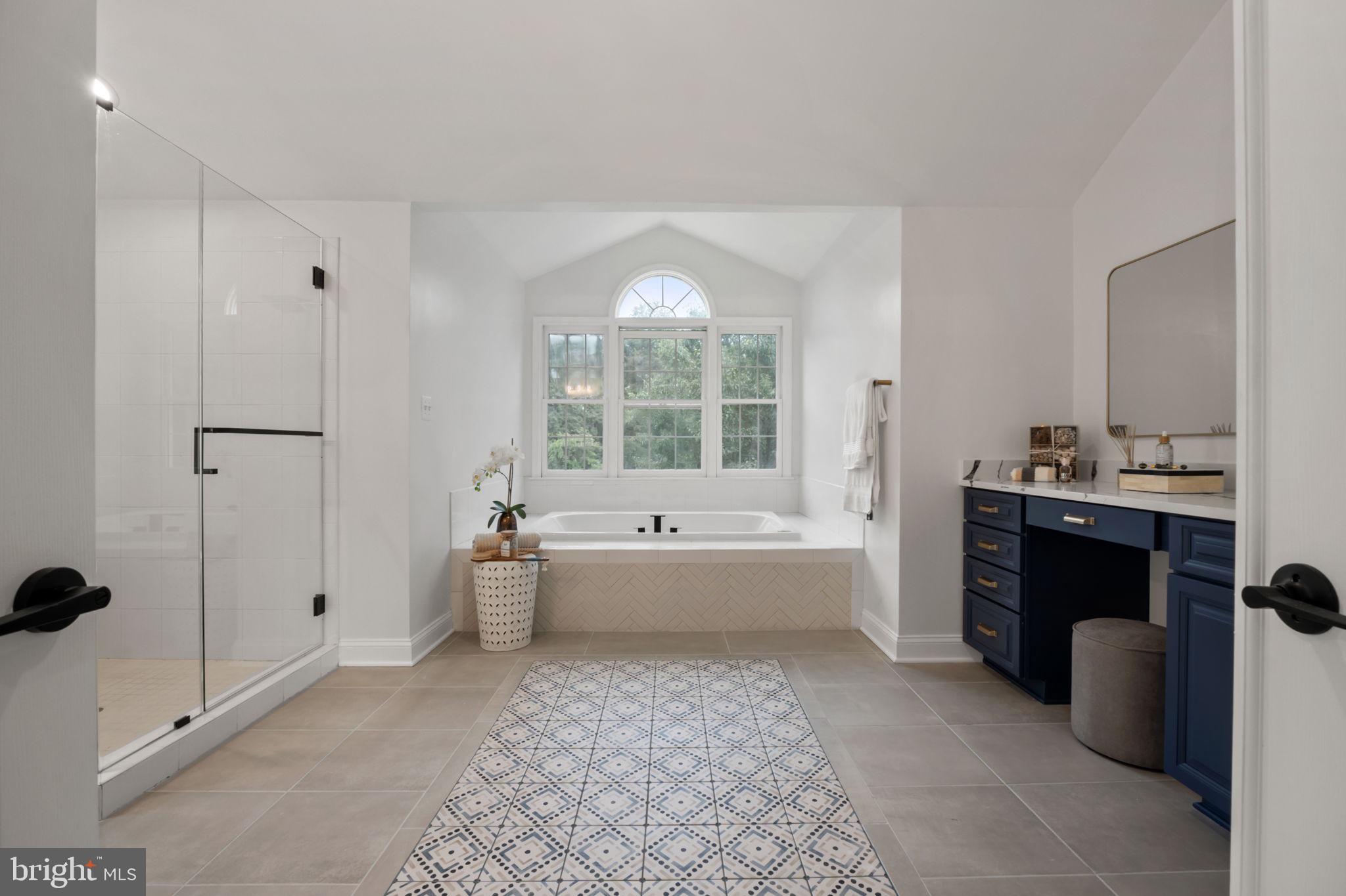 HAMPSHIRE GREENS - Residential