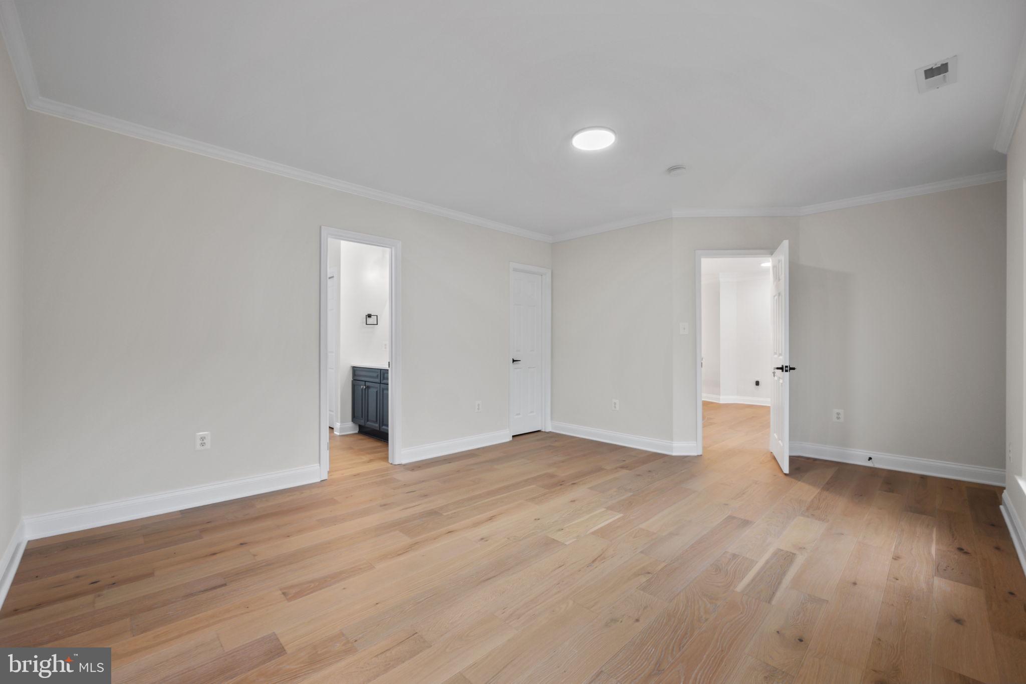 HAMPSHIRE GREENS - Residential