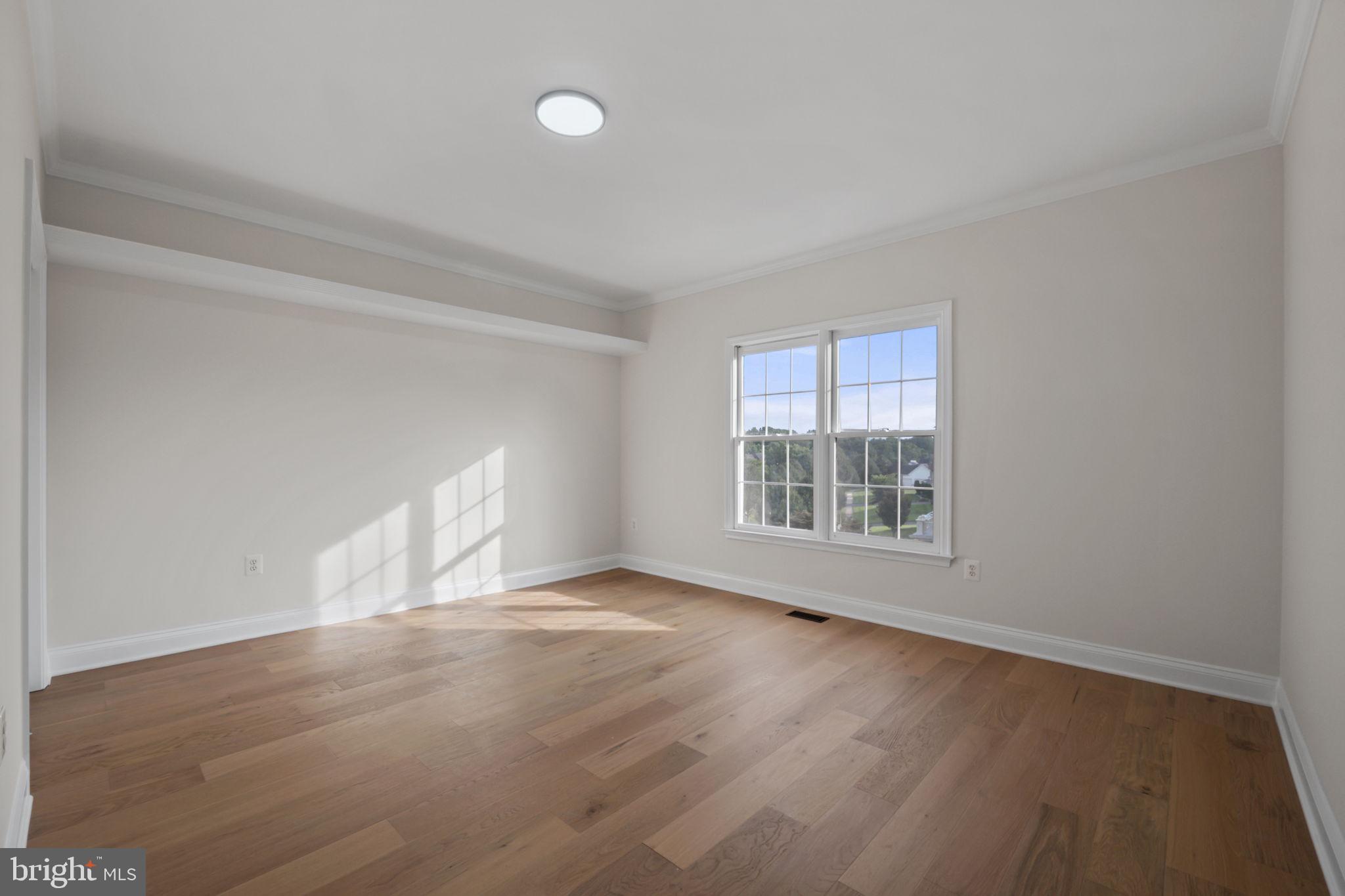 HAMPSHIRE GREENS - Residential