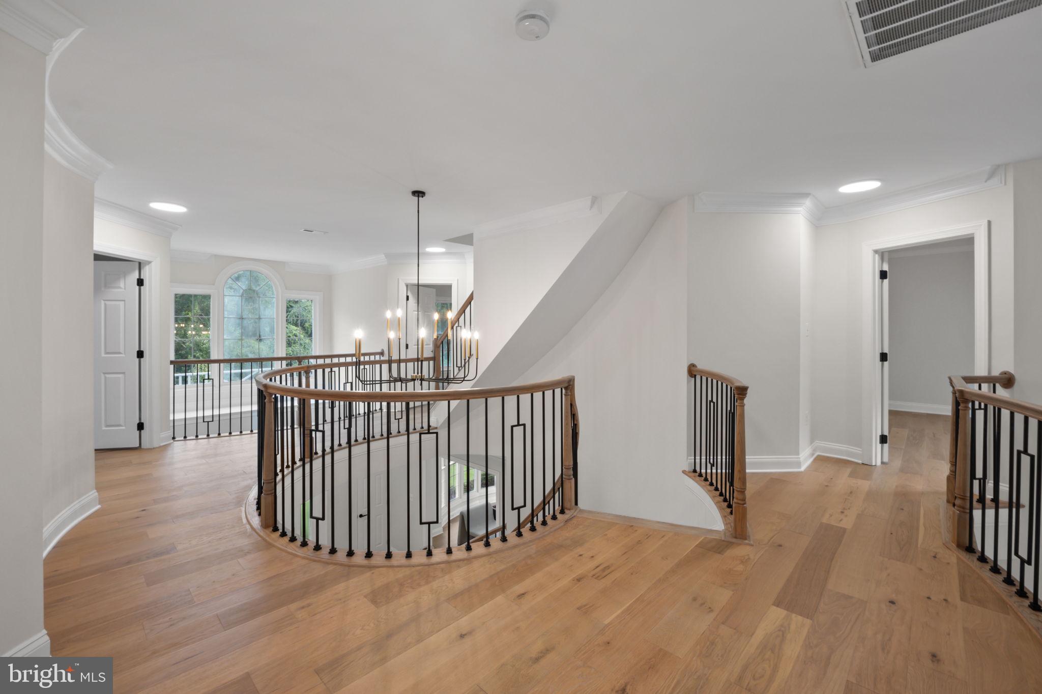 HAMPSHIRE GREENS - Residential