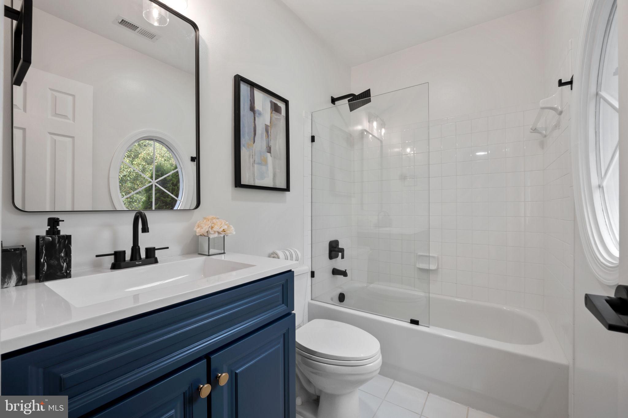 HAMPSHIRE GREENS - Residential