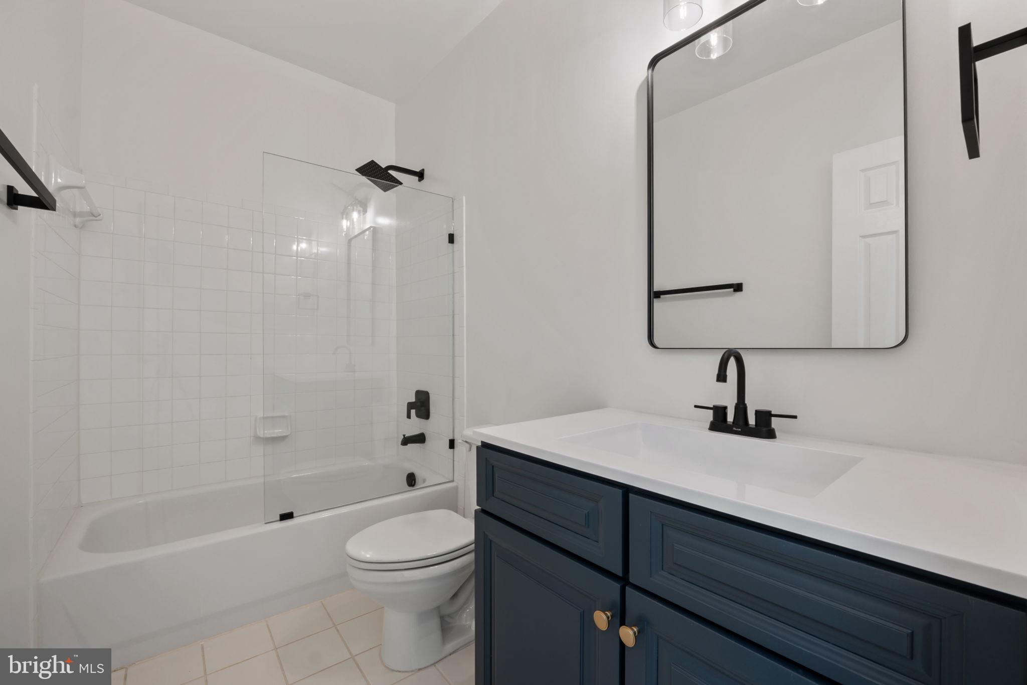 HAMPSHIRE GREENS - Residential