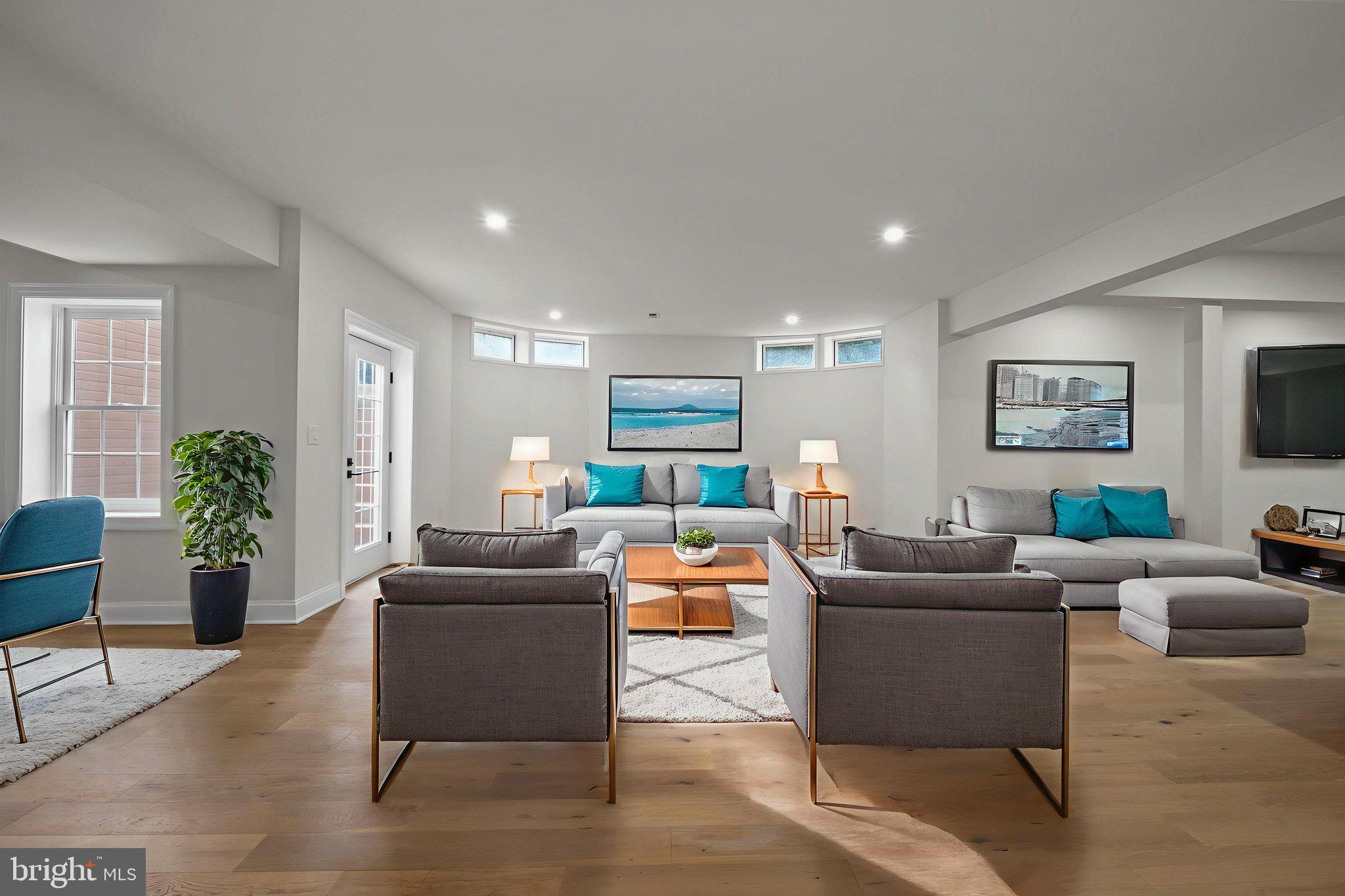 HAMPSHIRE GREENS - Residential