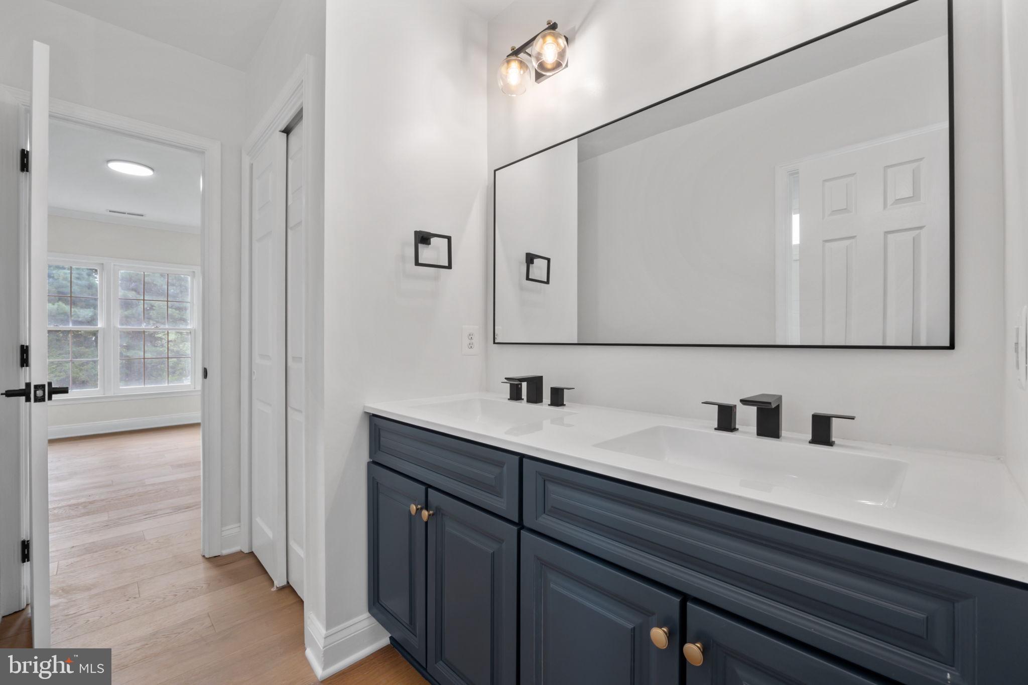 HAMPSHIRE GREENS - Residential