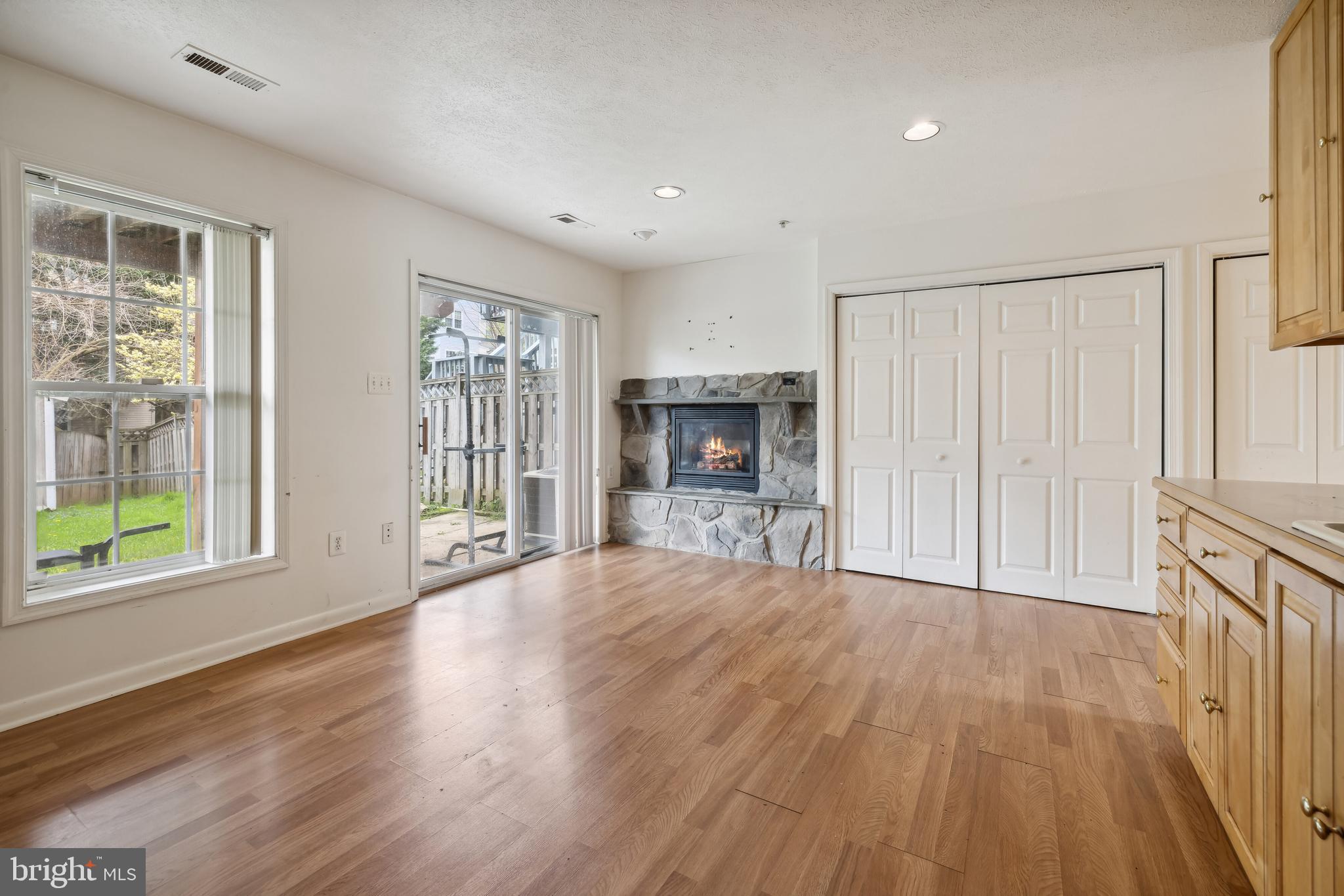 NORTH CROSSING - Residential