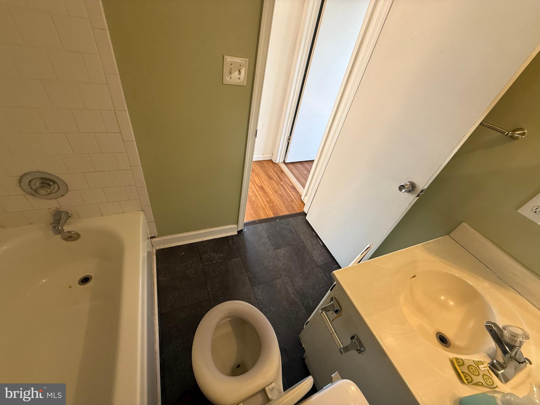 ANDOVER / FOXRIDGE - Residential