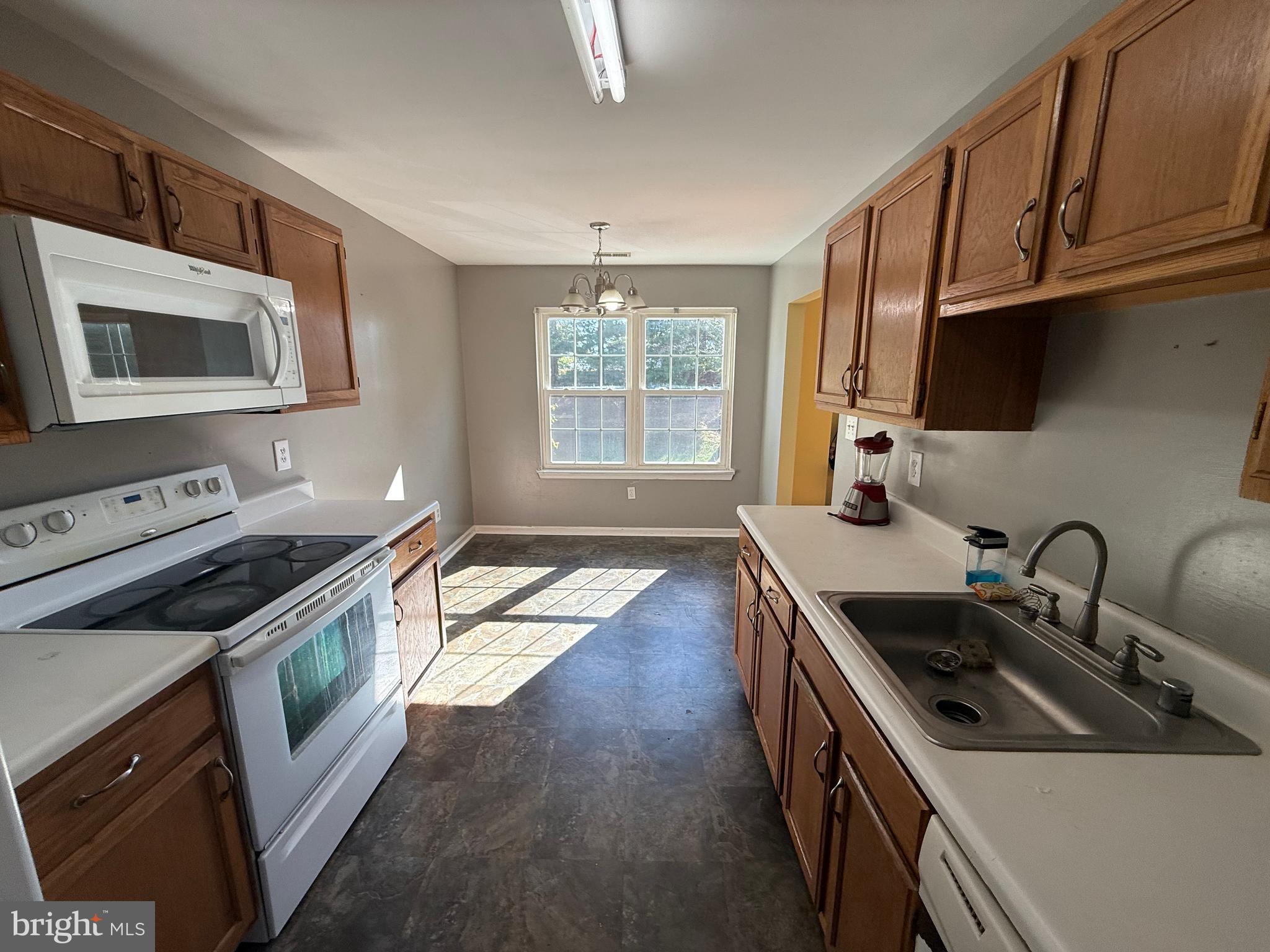 ANDOVER / FOXRIDGE - Residential