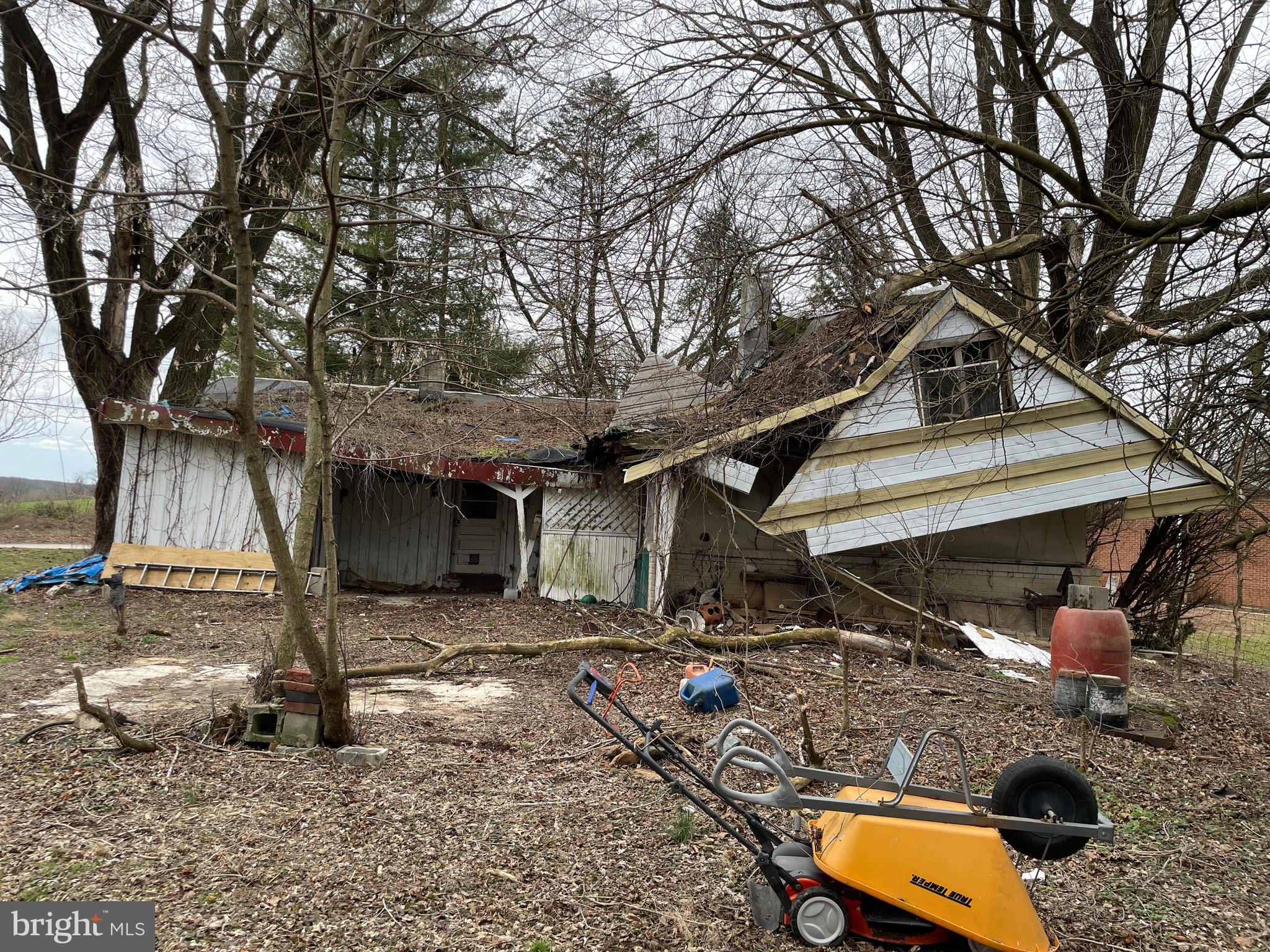 NORTH CODORUS TWP - Residential