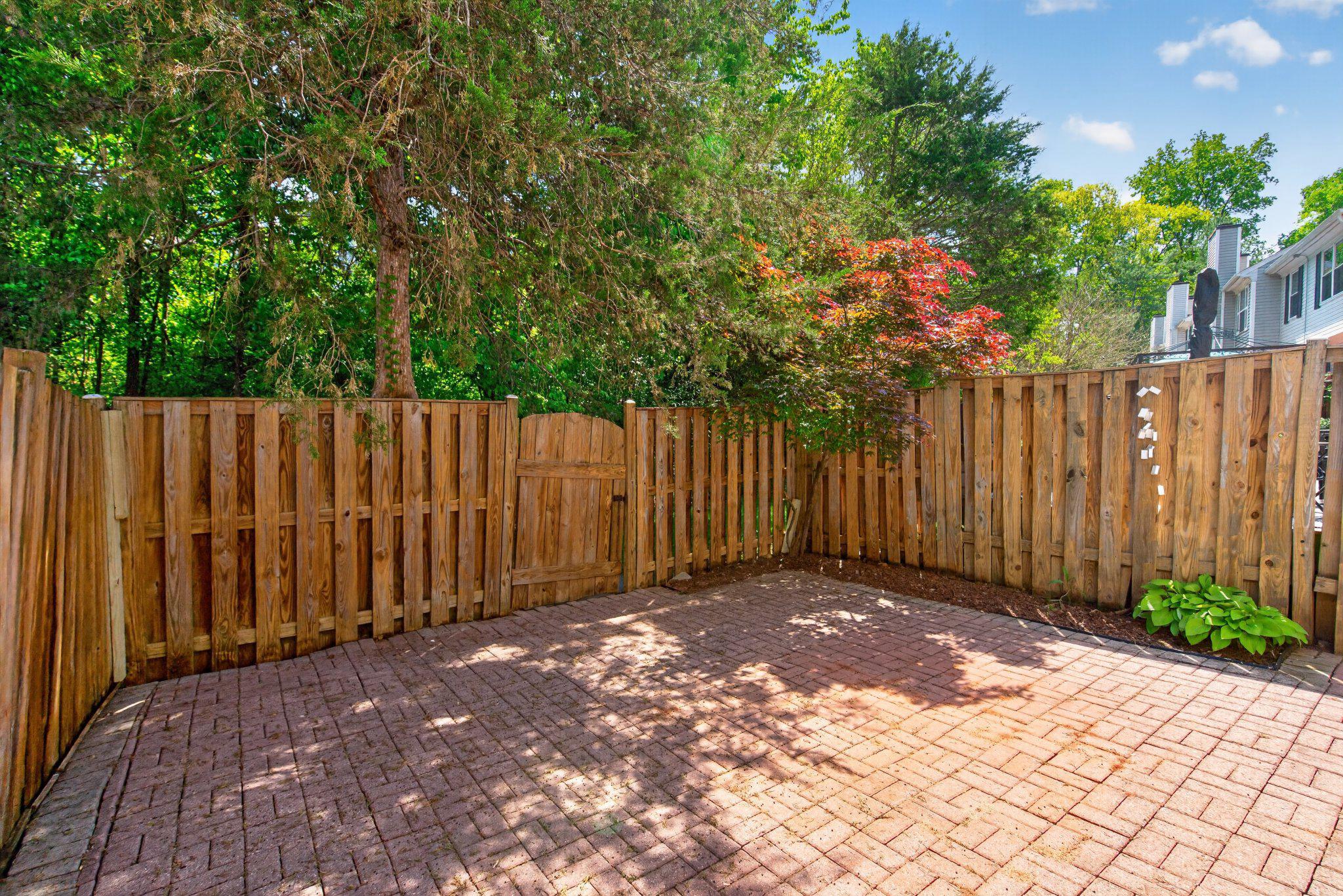 232 FINCHINGFIELD COURT