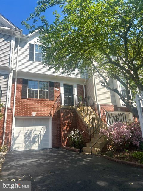 Photo of 232 Finchingfield Court, STERLING, VA 20165 (MLS # VALO2120844)