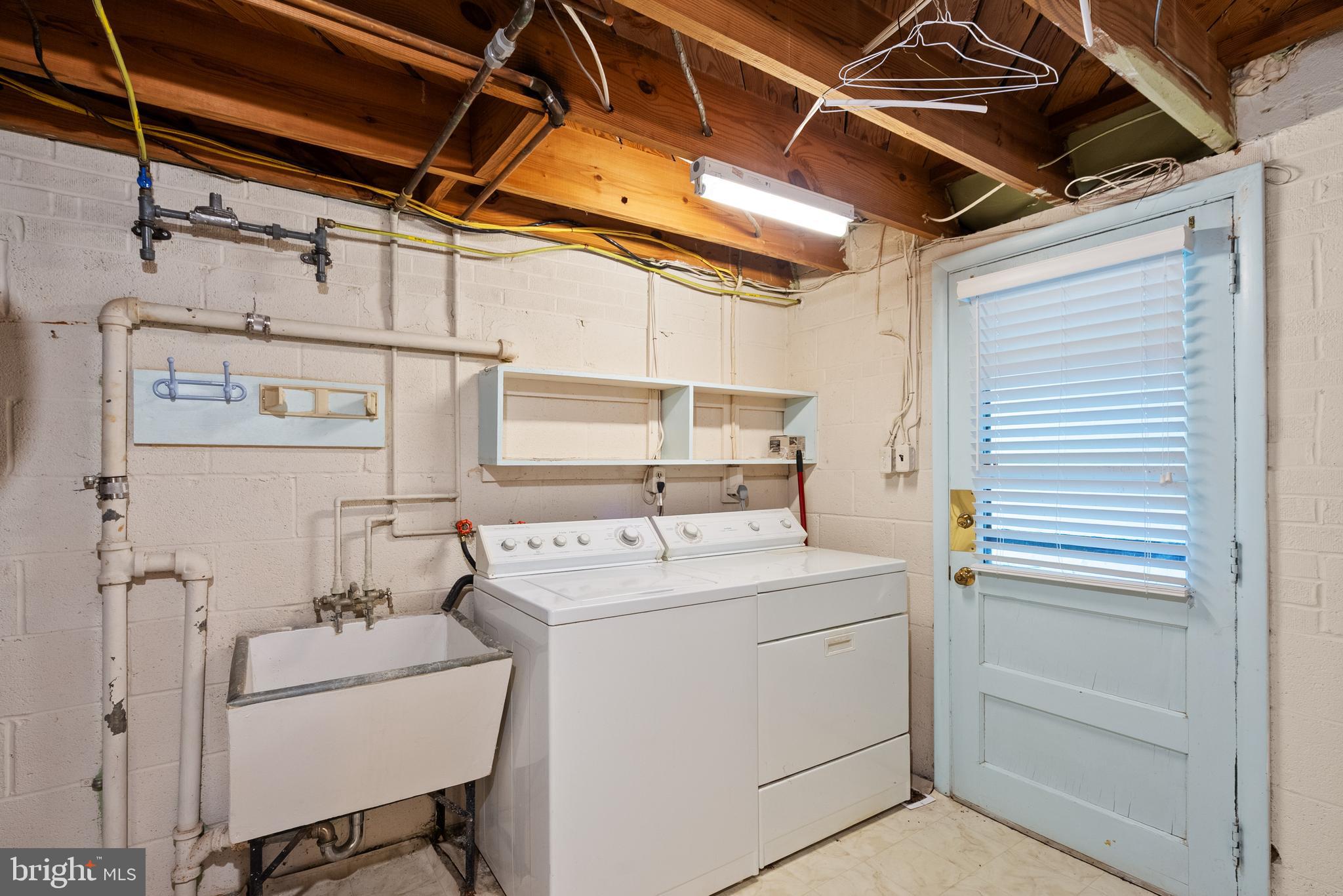 WEST LEWINSVILLE HEIGHTS - Residential Lease