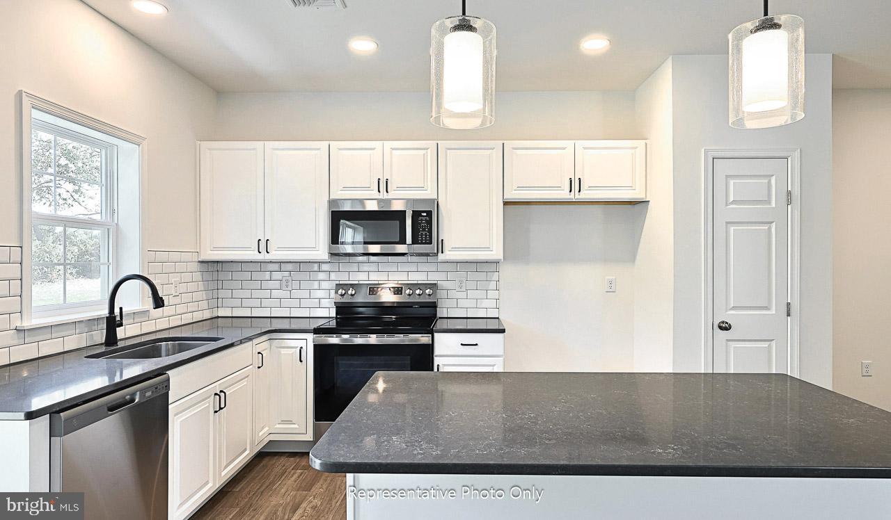 7847 OAK BROOK DRIVE