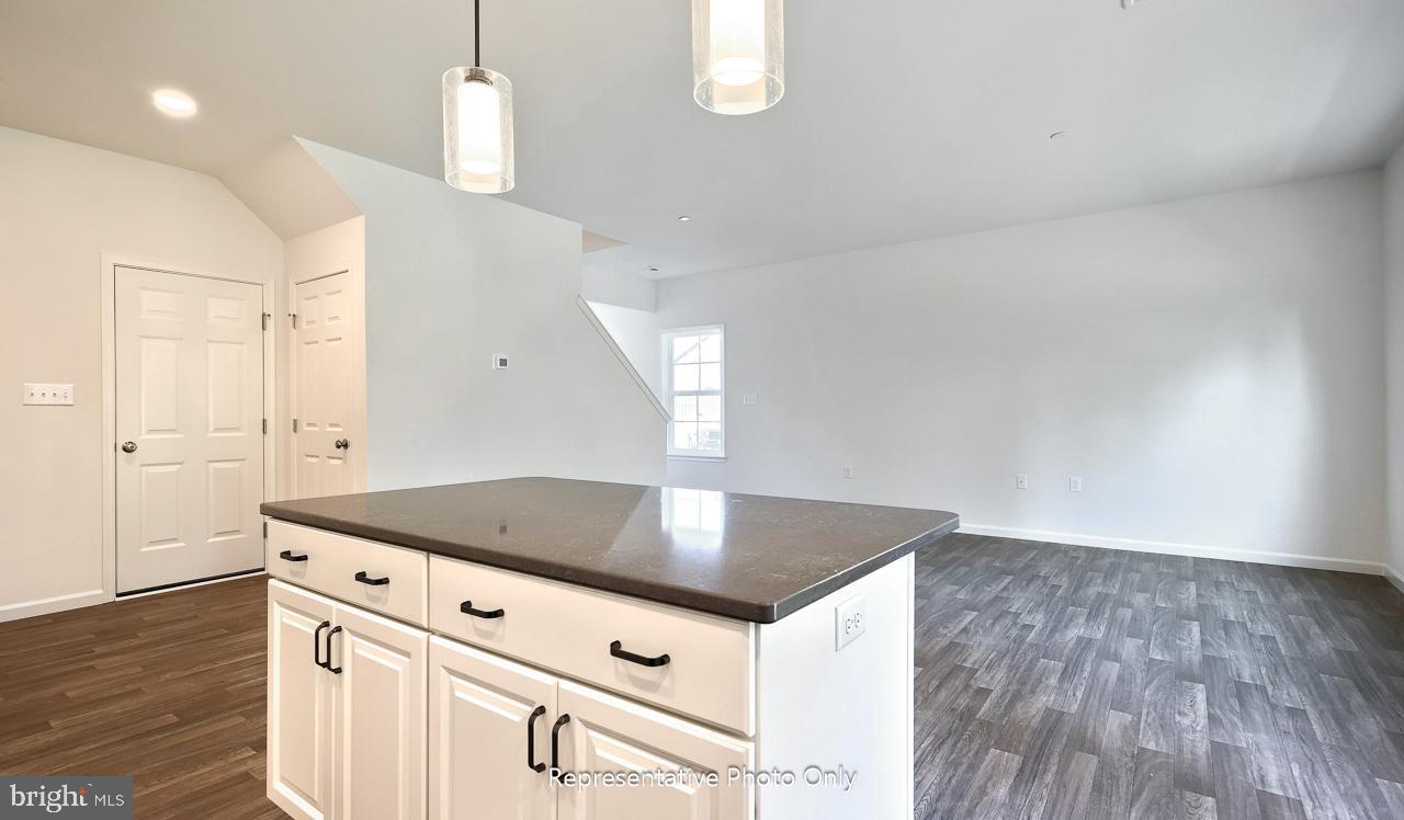 7847 OAK BROOK DRIVE