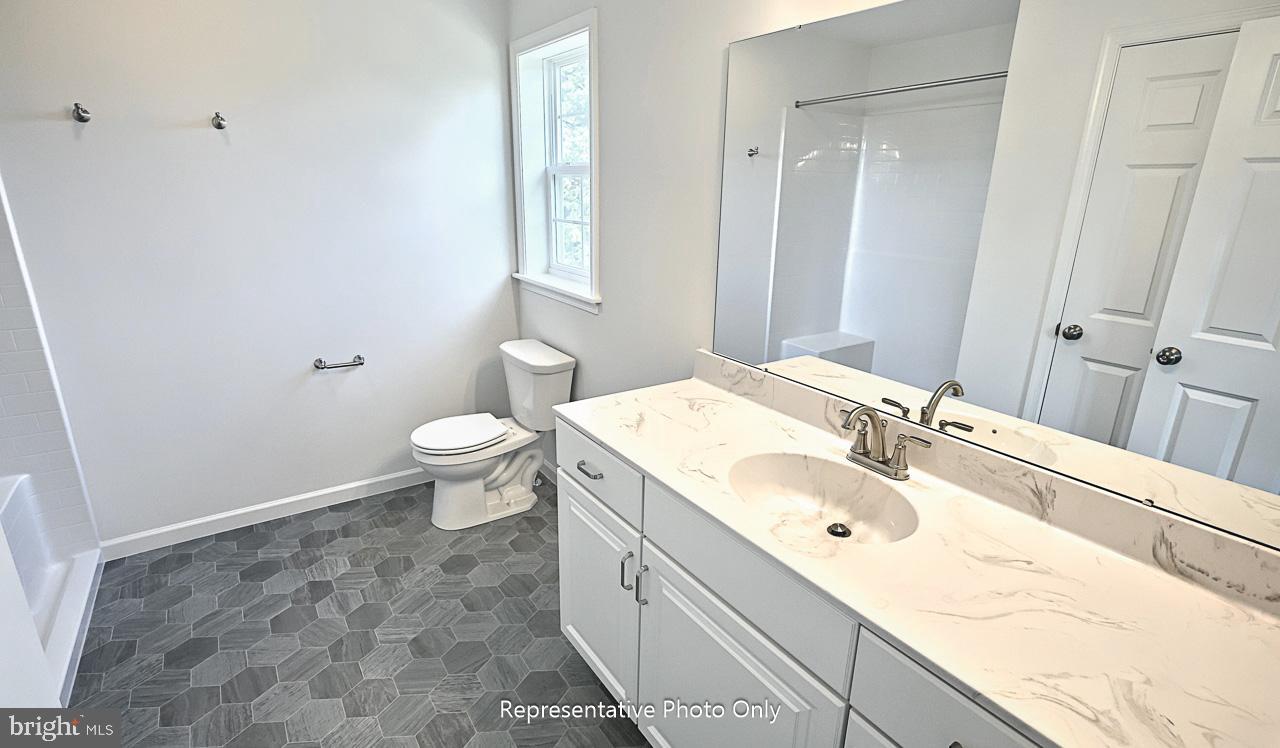 THE TOWNES AT BRIAR CREEK - Residential