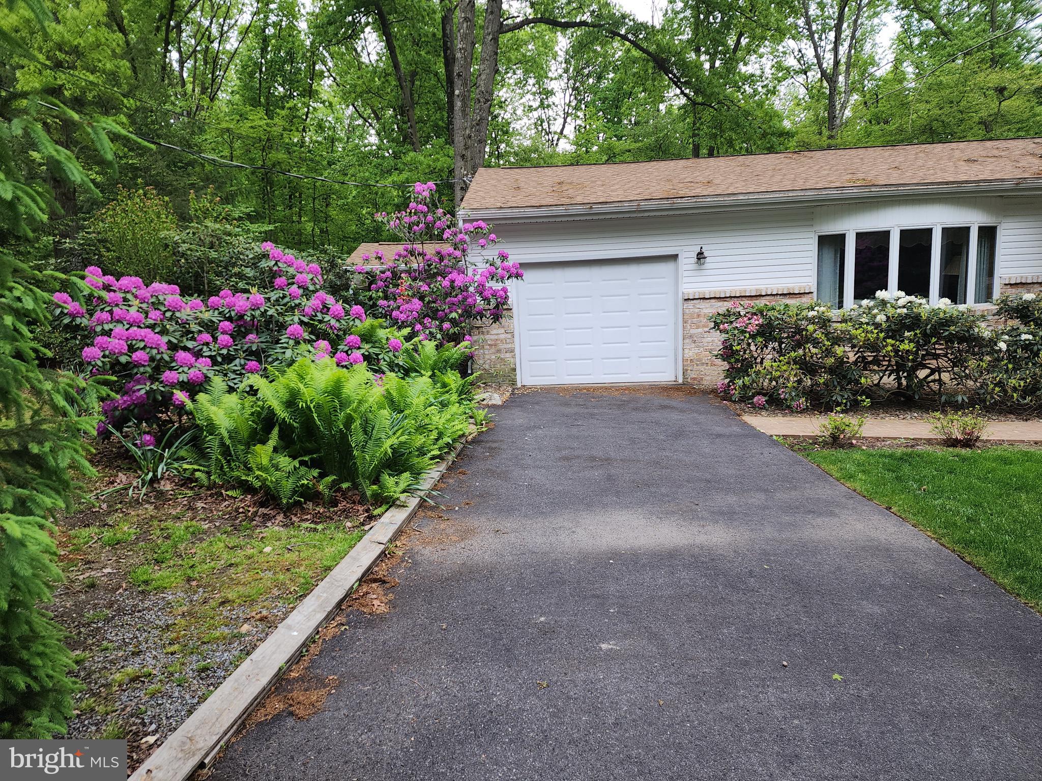 WHITE ROCK ACRES - Residential