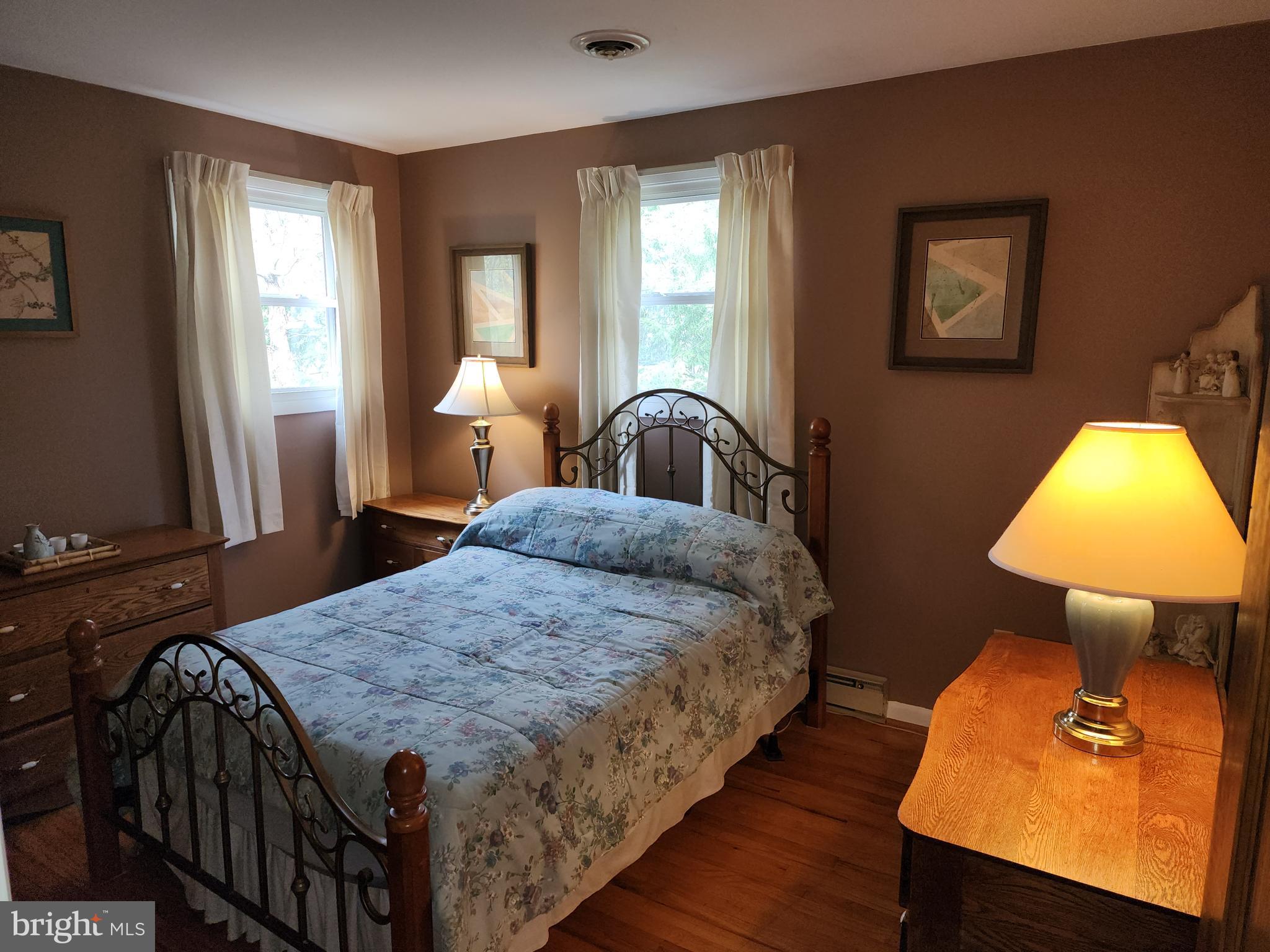 WHITE ROCK ACRES - Residential