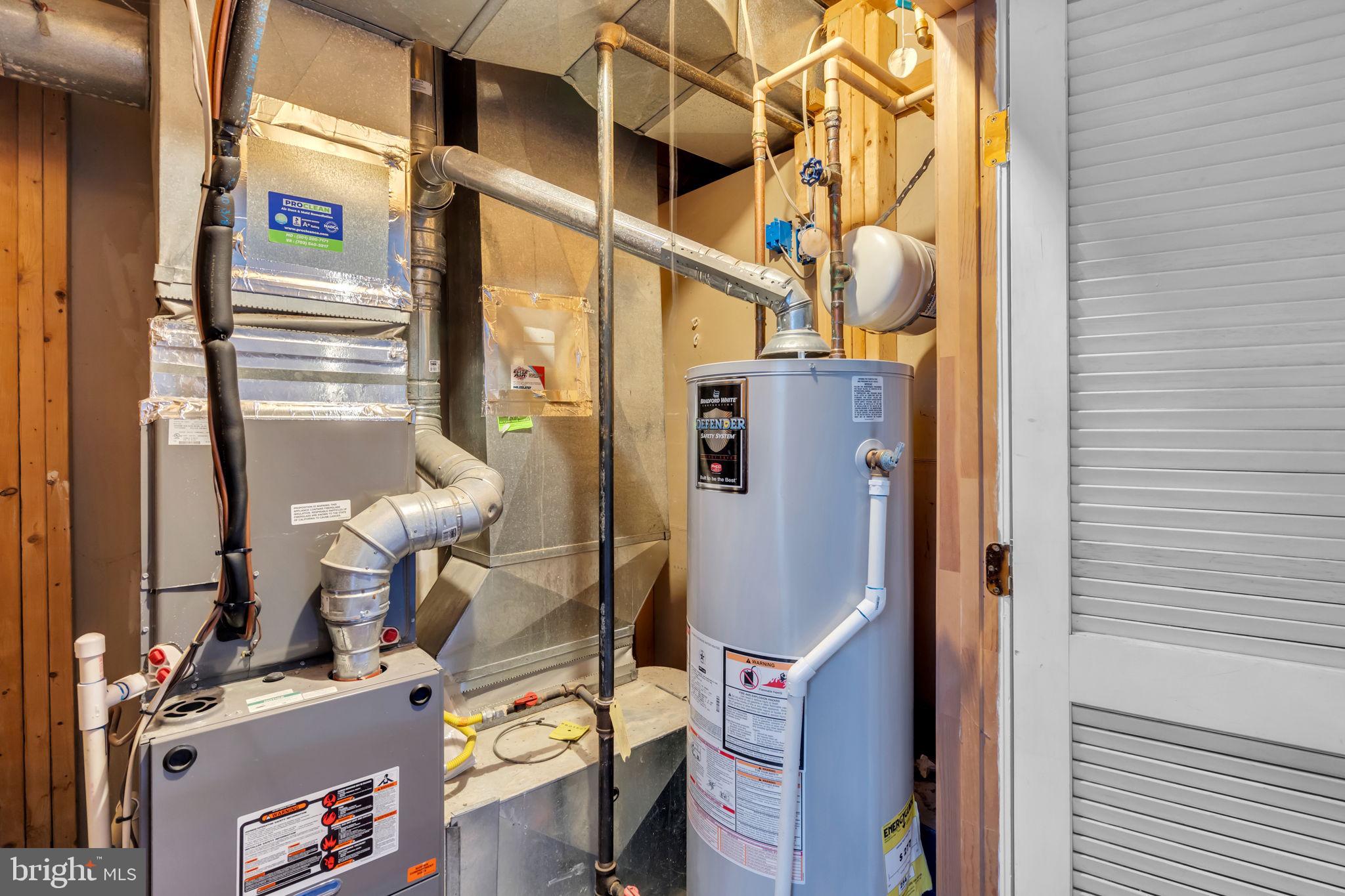 BROADLANDS - Residential Lease