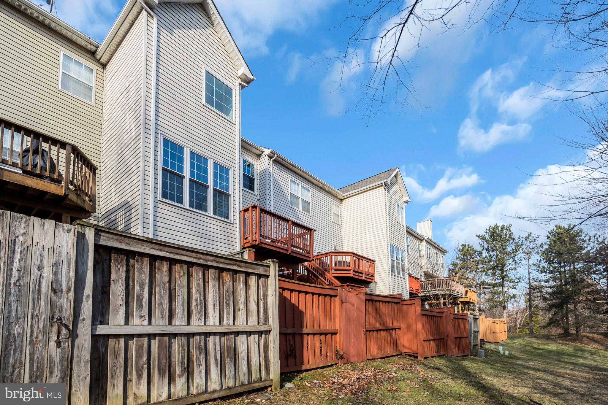 BROADLANDS - Residential Lease