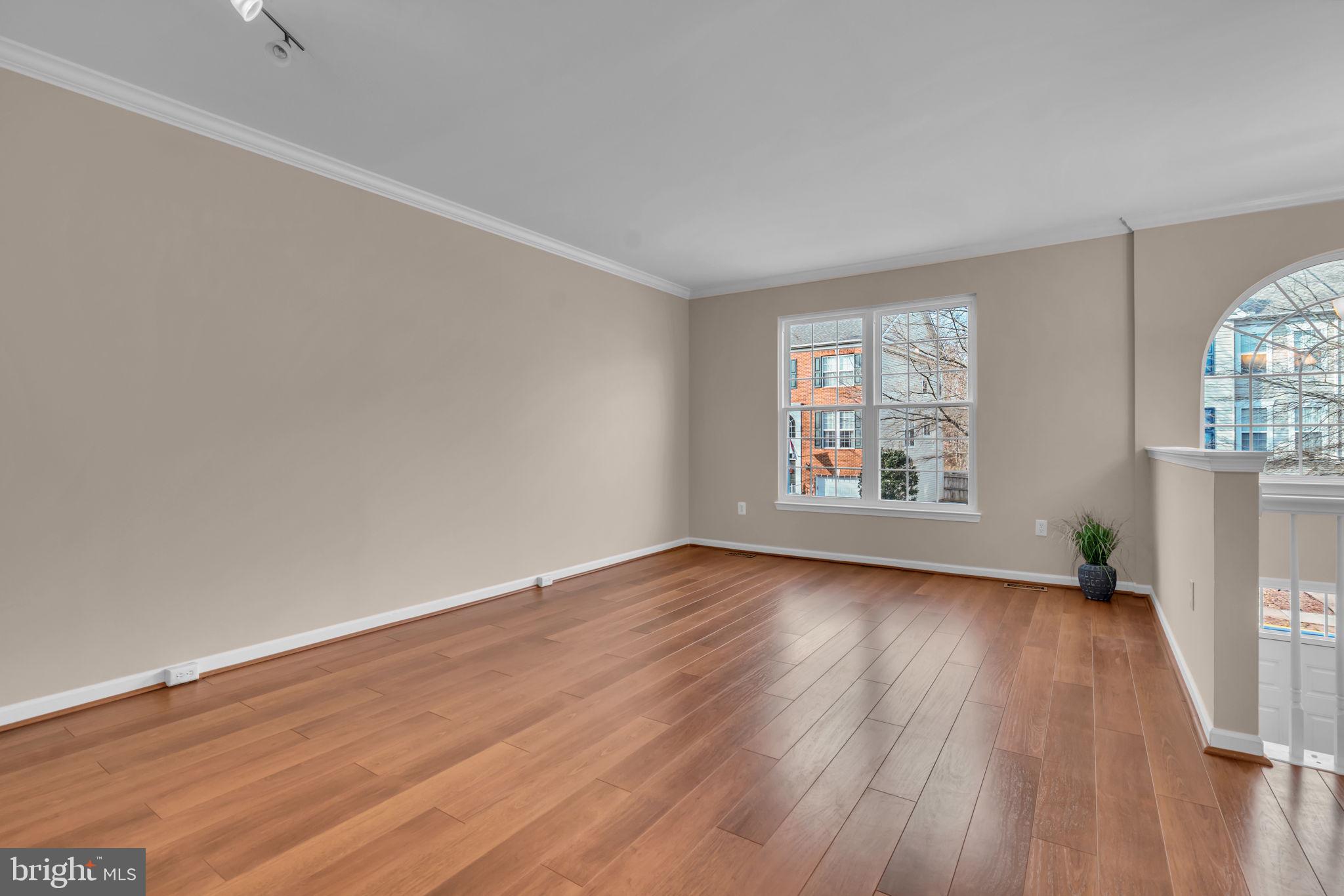 BROADLANDS - Residential Lease