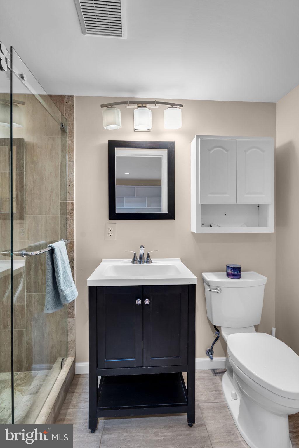 BROADLANDS - Residential Lease