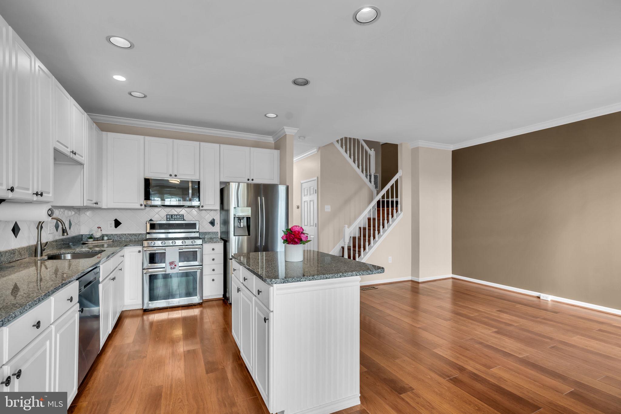 BROADLANDS - Residential Lease