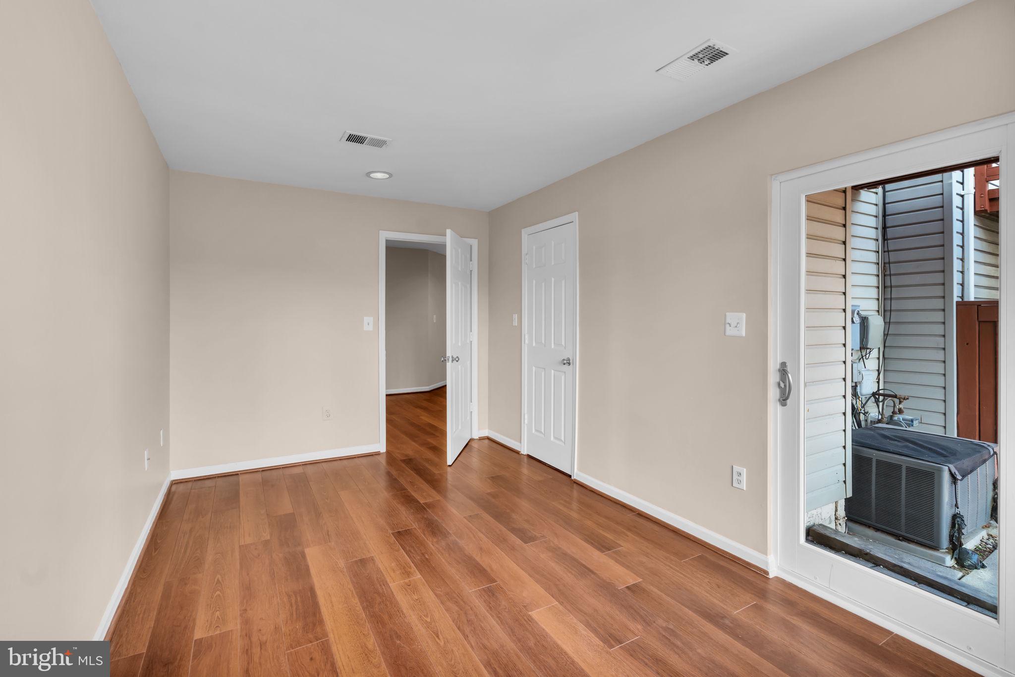 BROADLANDS - Residential Lease