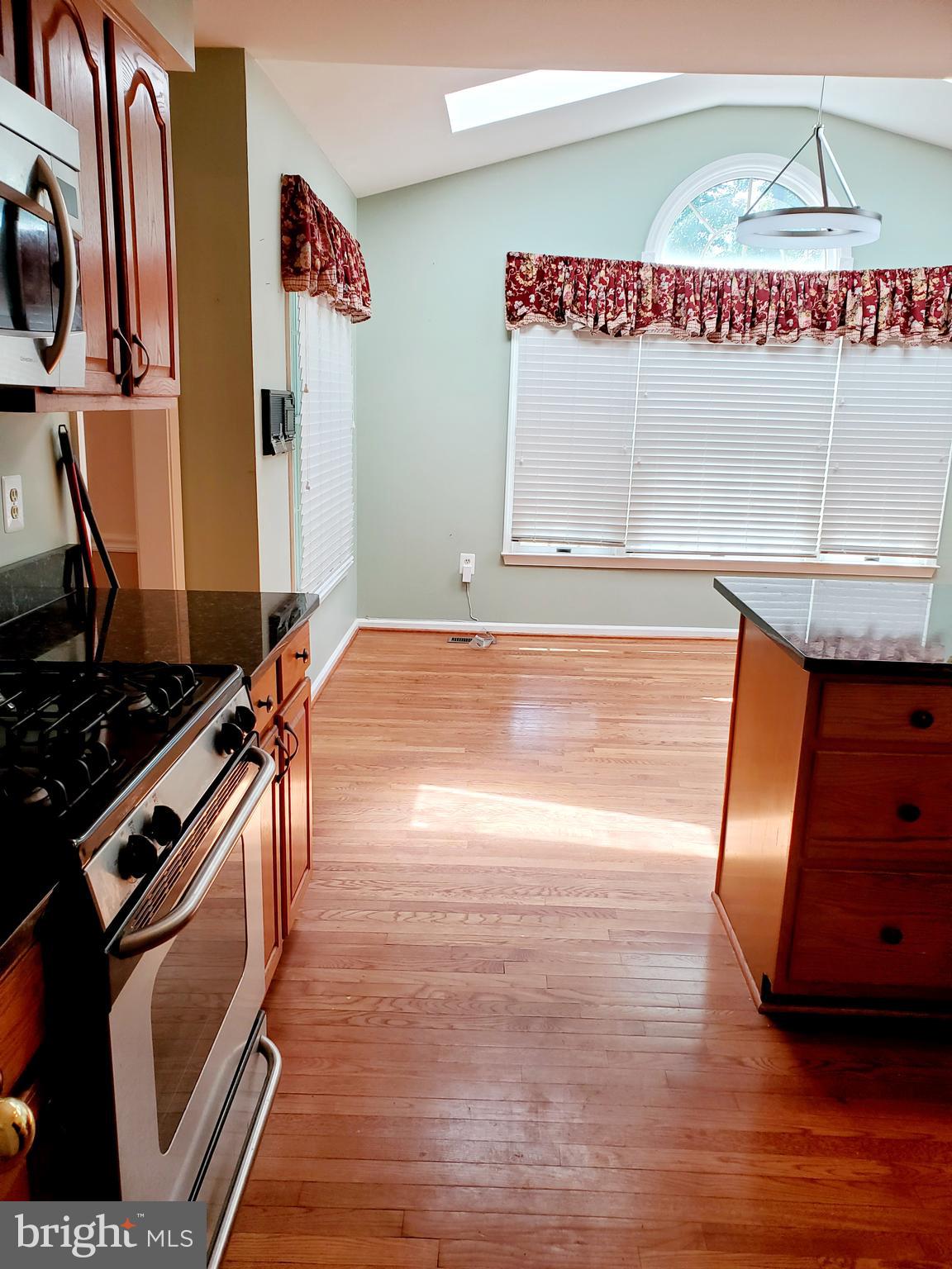 SIMMONS ACRES - Residential