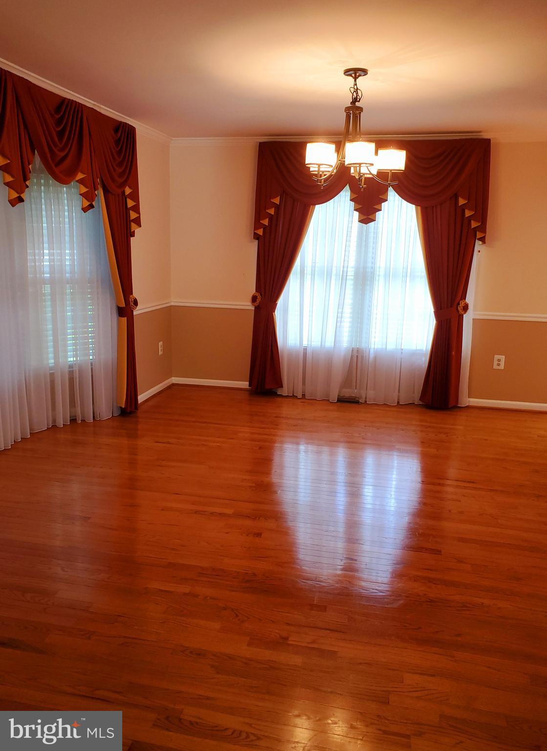 SIMMONS ACRES - Residential