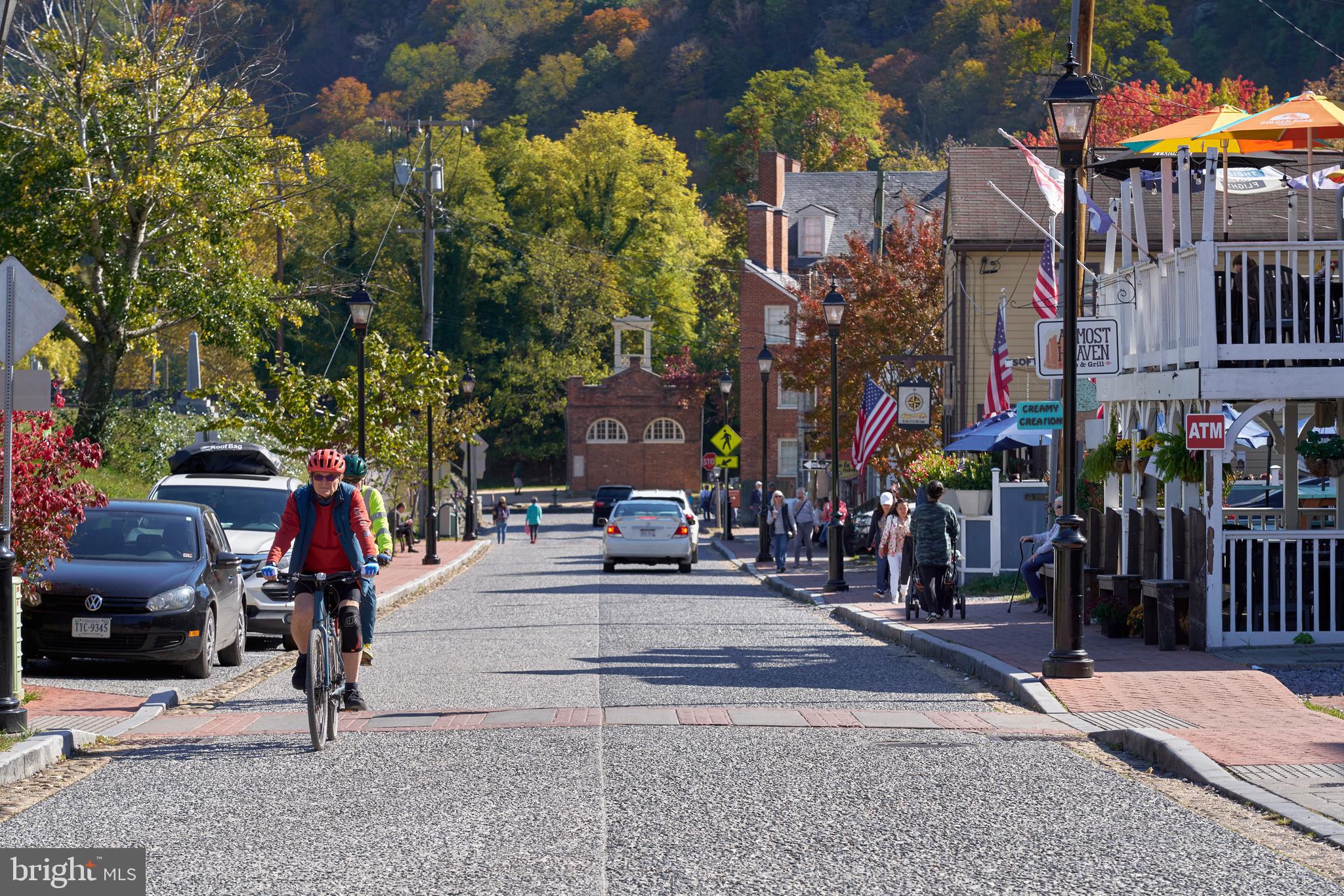 ASHLAND VILLAGE - Residential